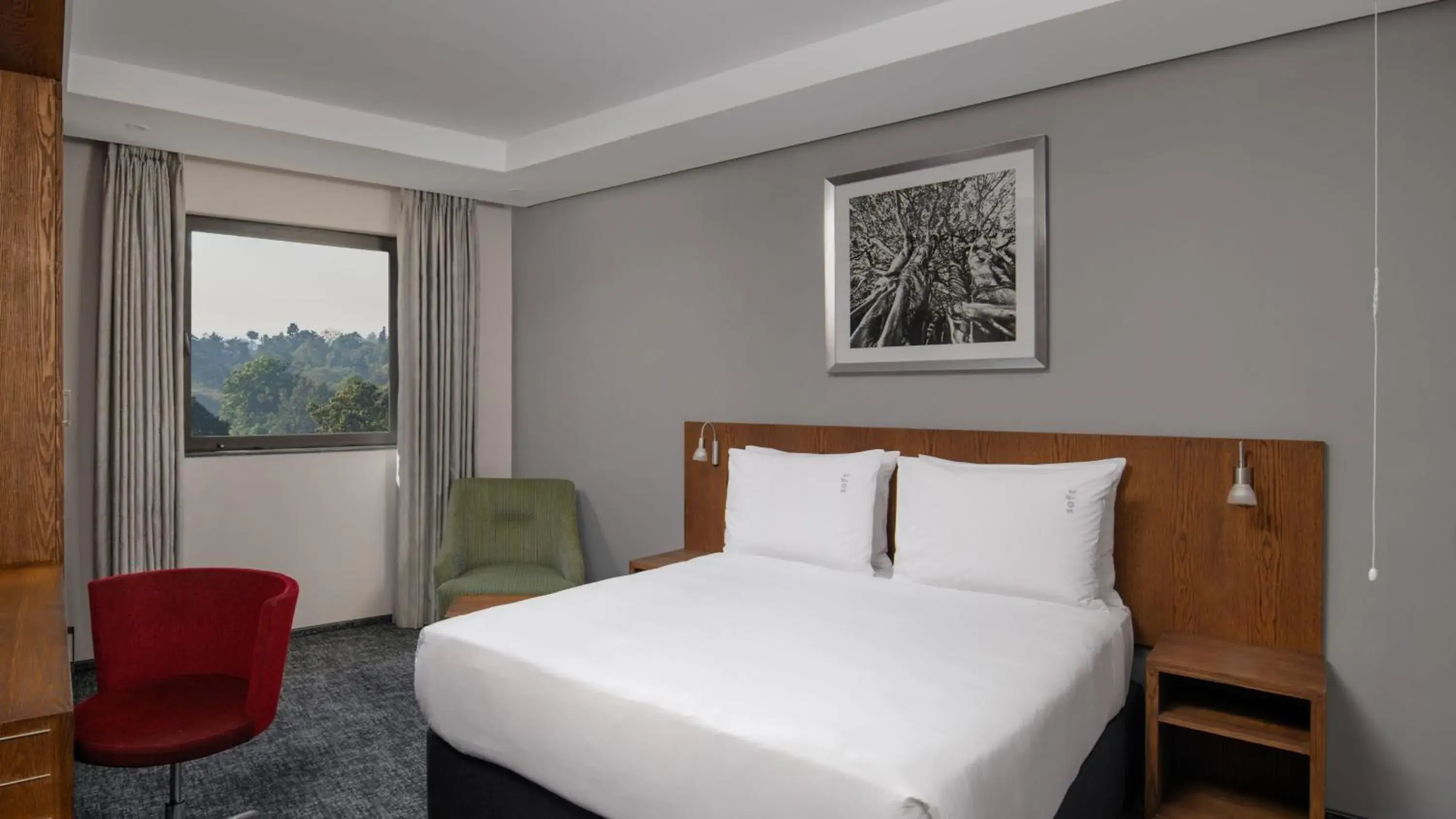Standard Queen Room - Disability Access in Holiday Inn - Nairobi Two Rivers Mall by IHG Standard Queen Room - Disability Access in Holiday Inn - Nairobi Two Rivers Mall by IHG
