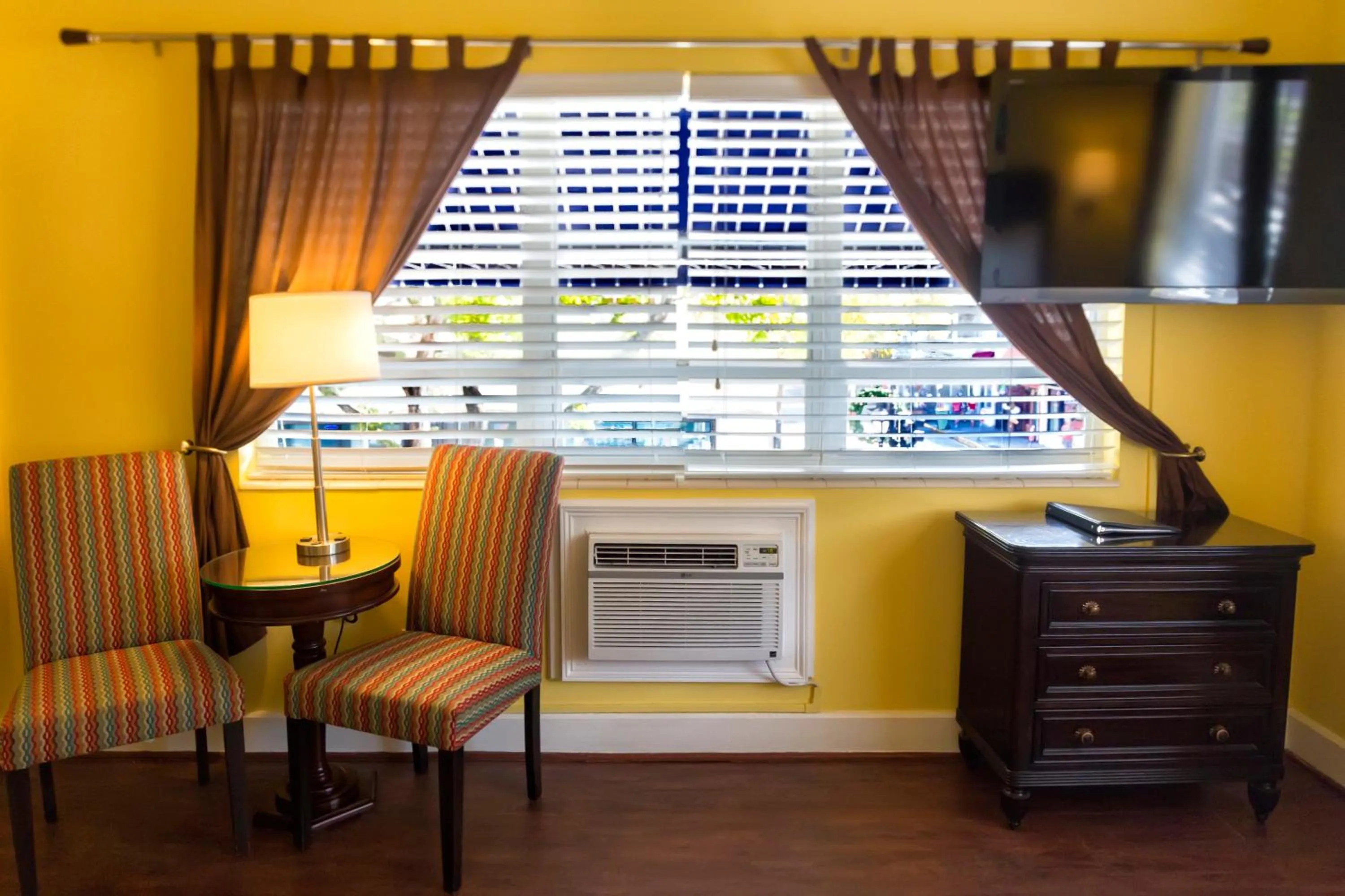 Seating area in Pegasus International Hotel