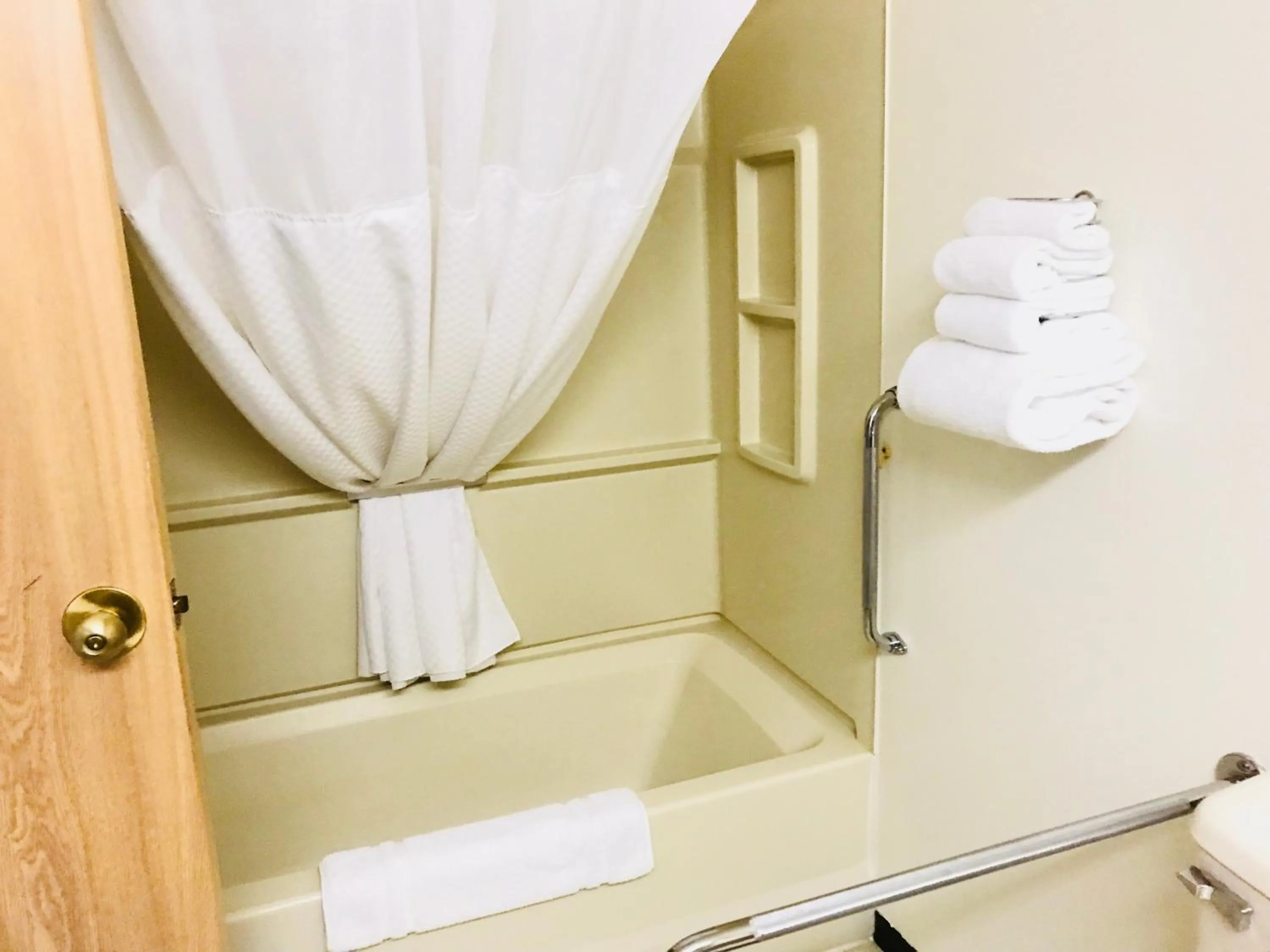 Bathroom in Northern Star Hotel & Convention Center