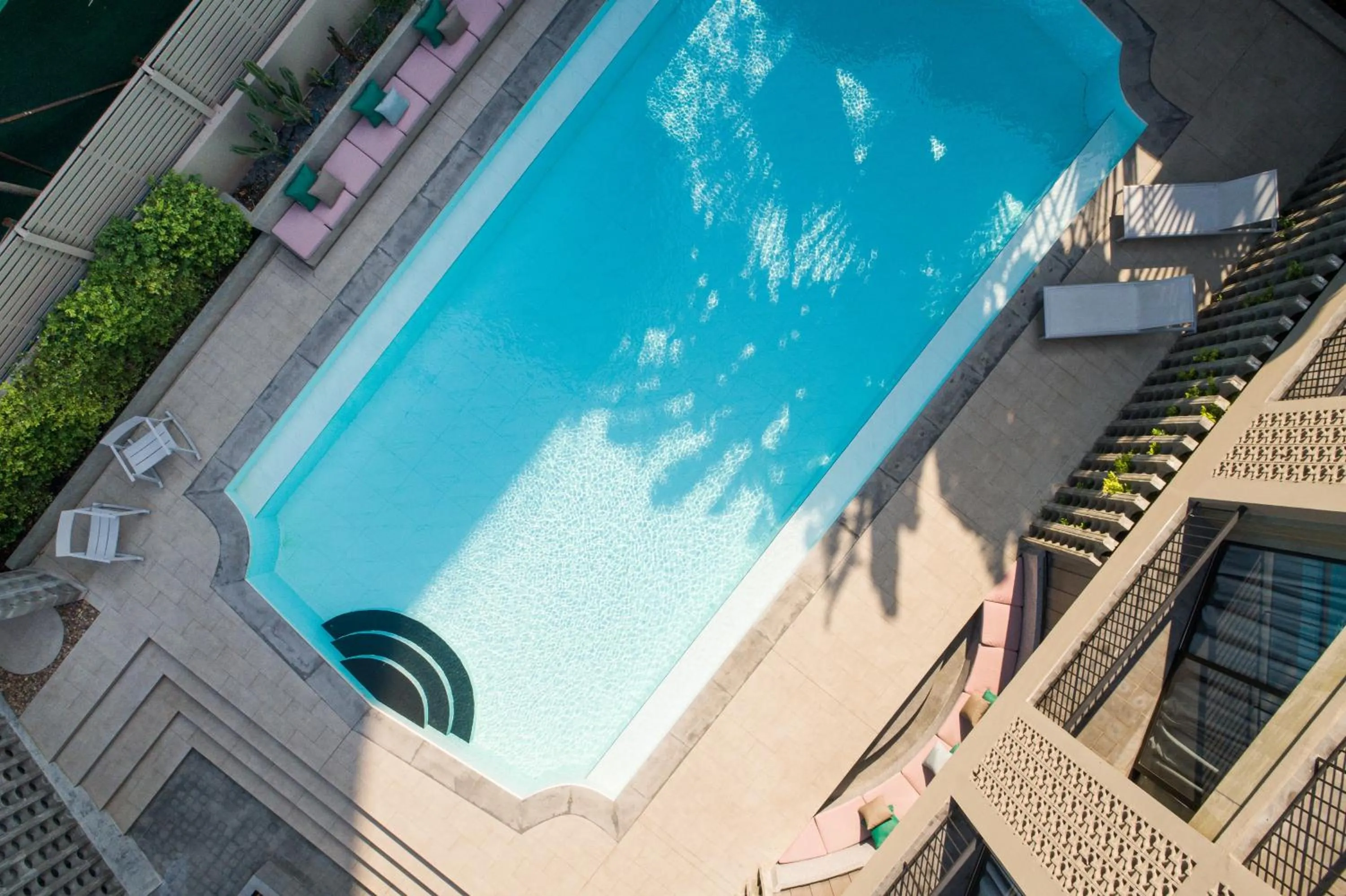 Swimming pool in Reno hotel