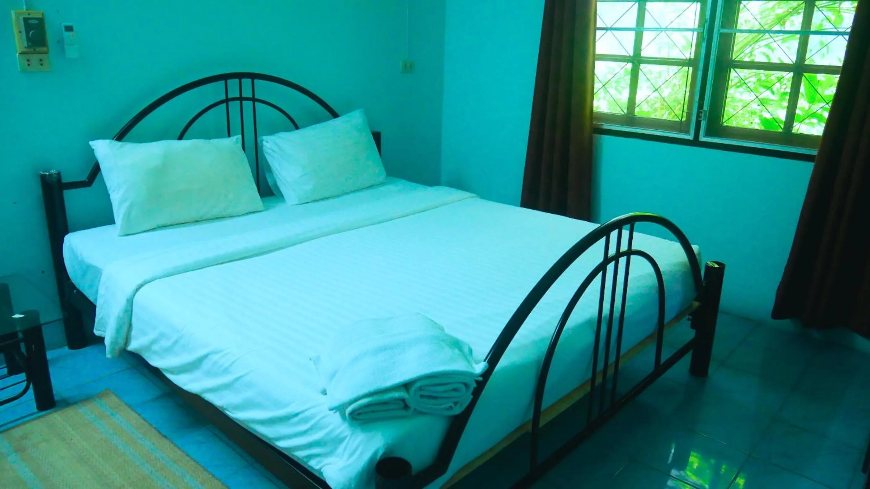 Bed in Kata Leaf Resort Phuket -