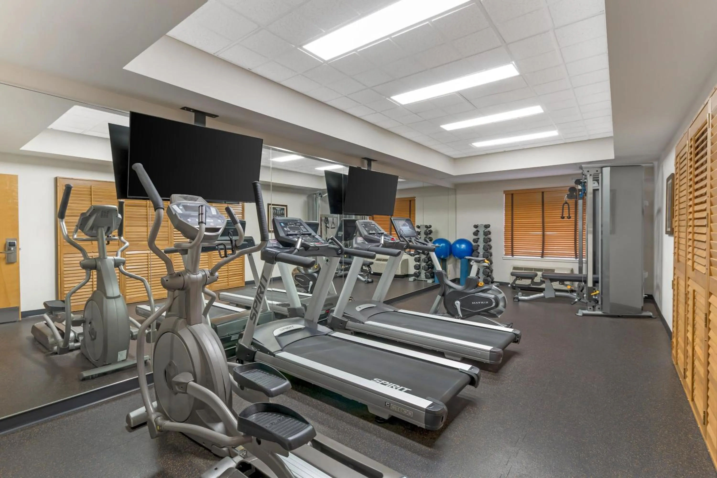 Fitness centre/facilities in Best Western Plus Pembina Inn & Suites
