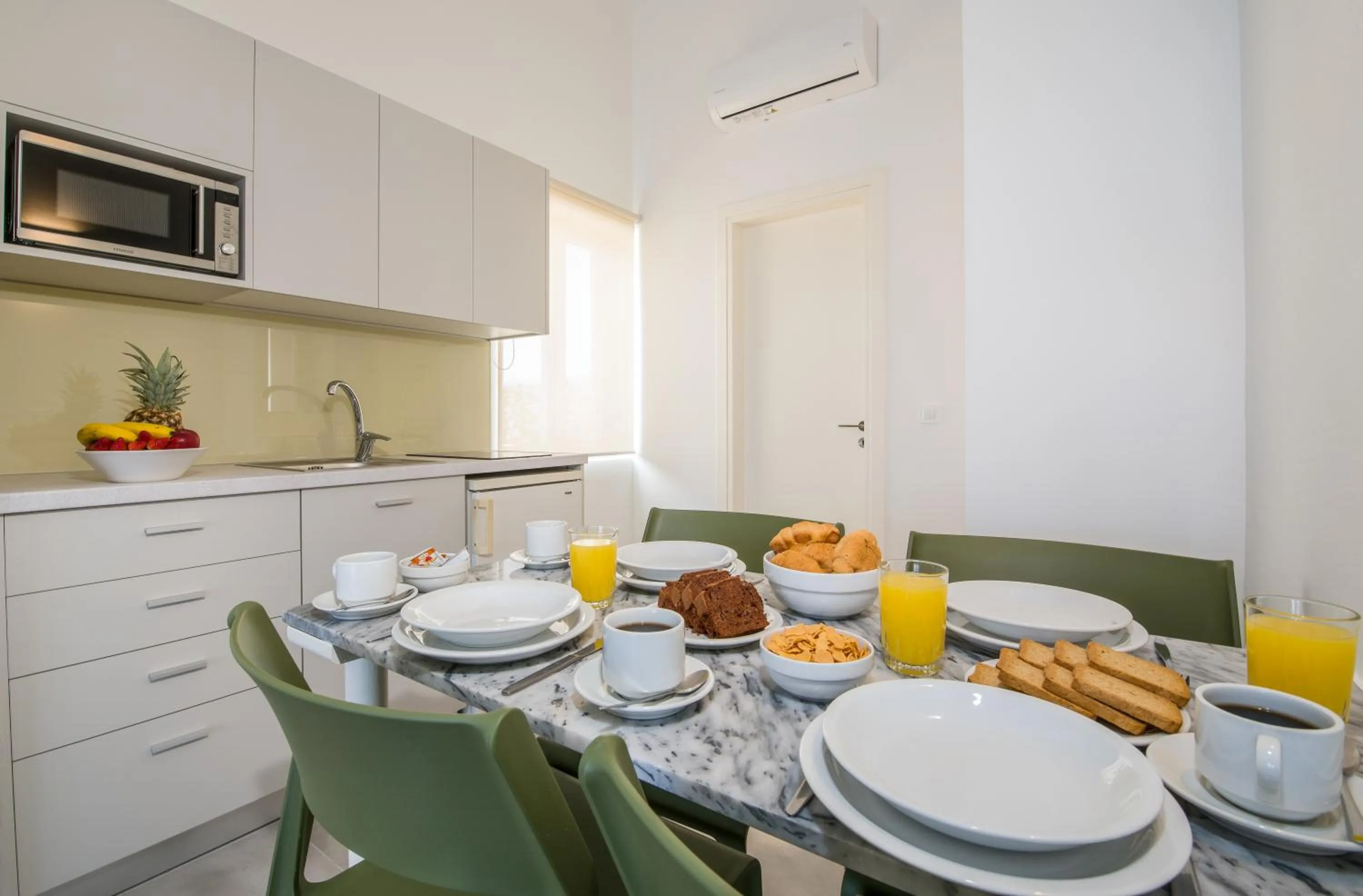 Breakfast in Lotus Hotel Apartments