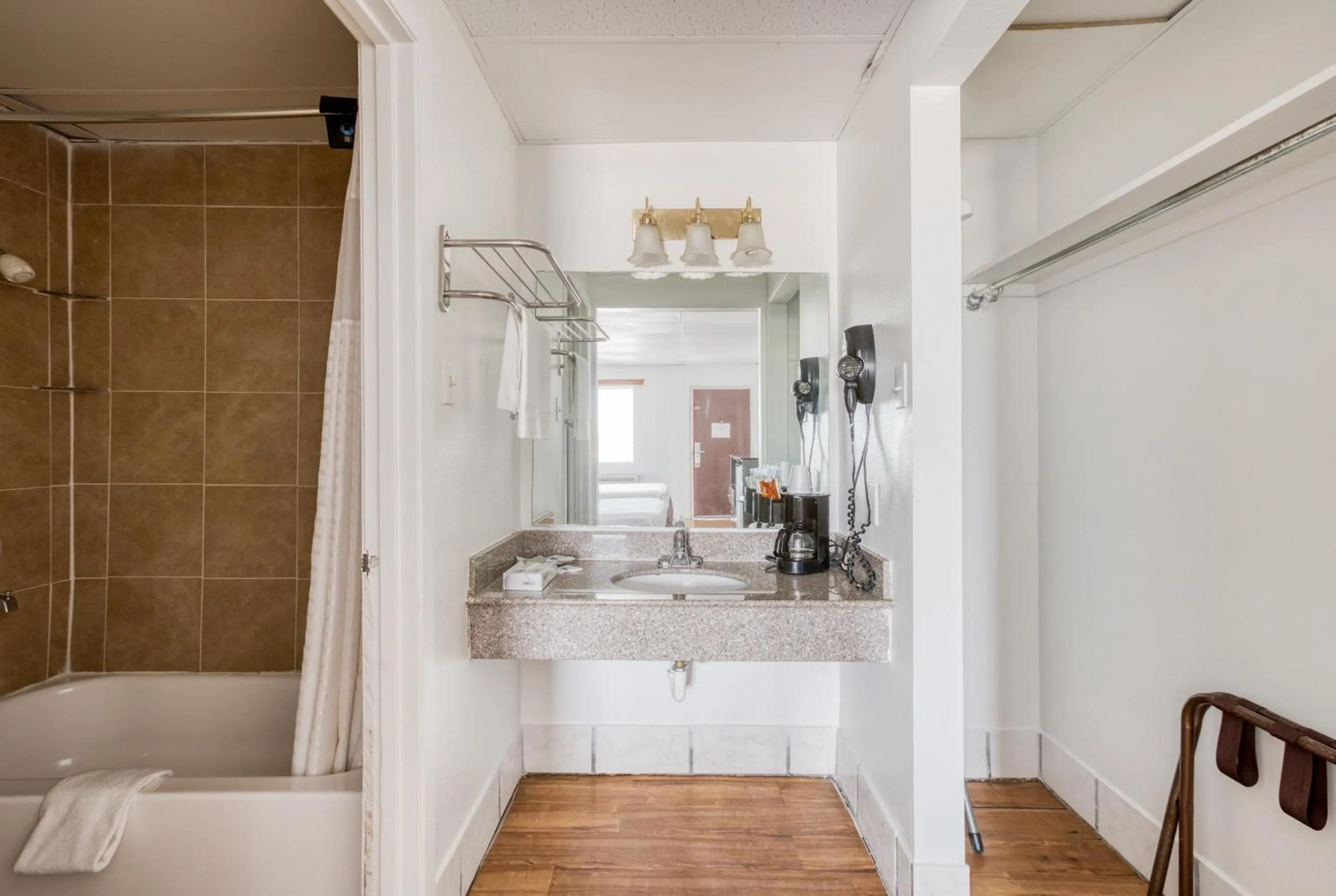 Bathroom in OYO Hotel San Antonio Lackland Air Force Base West