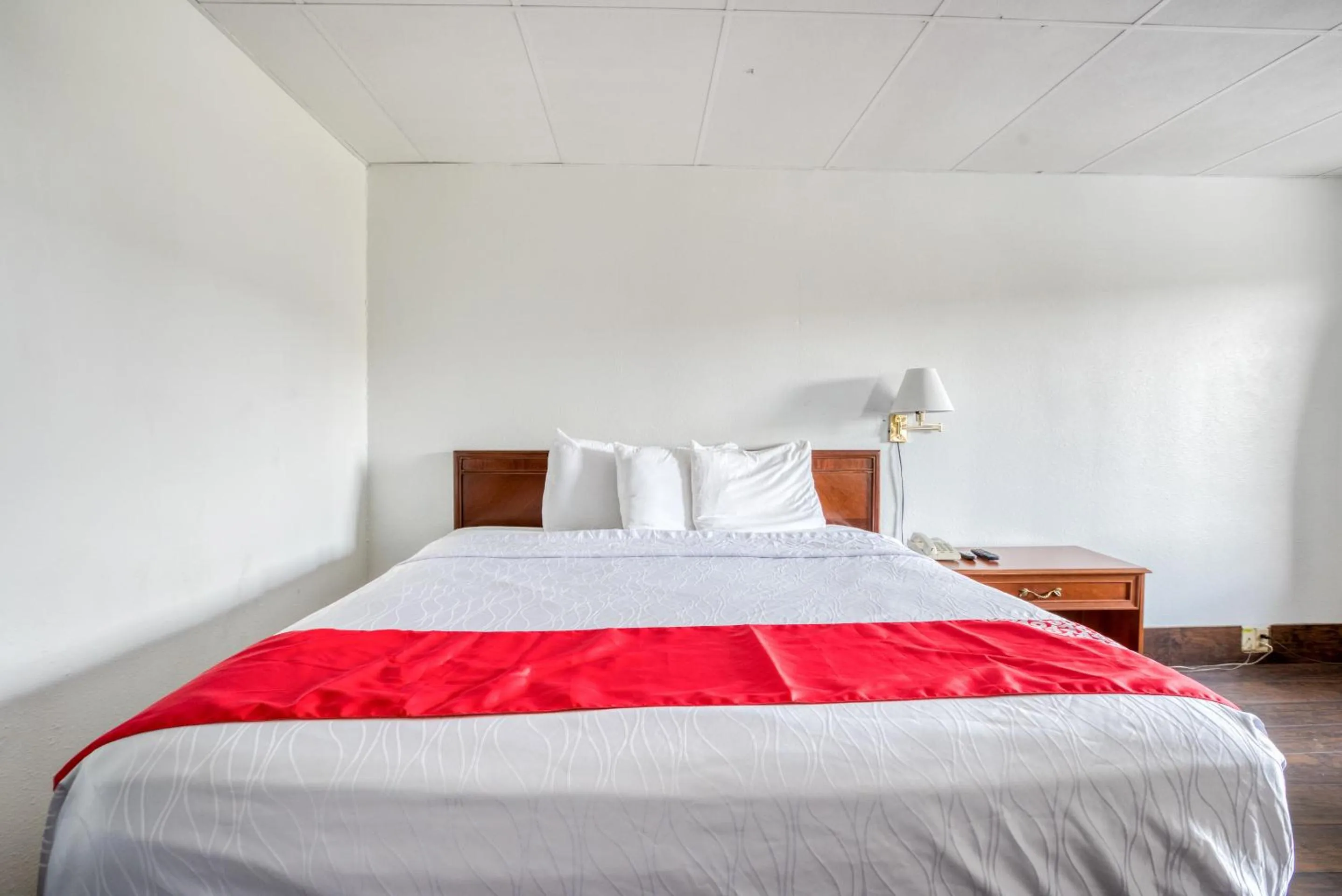 Bedroom, Bed in OYO Hotel San Antonio Lackland Air Force Base West