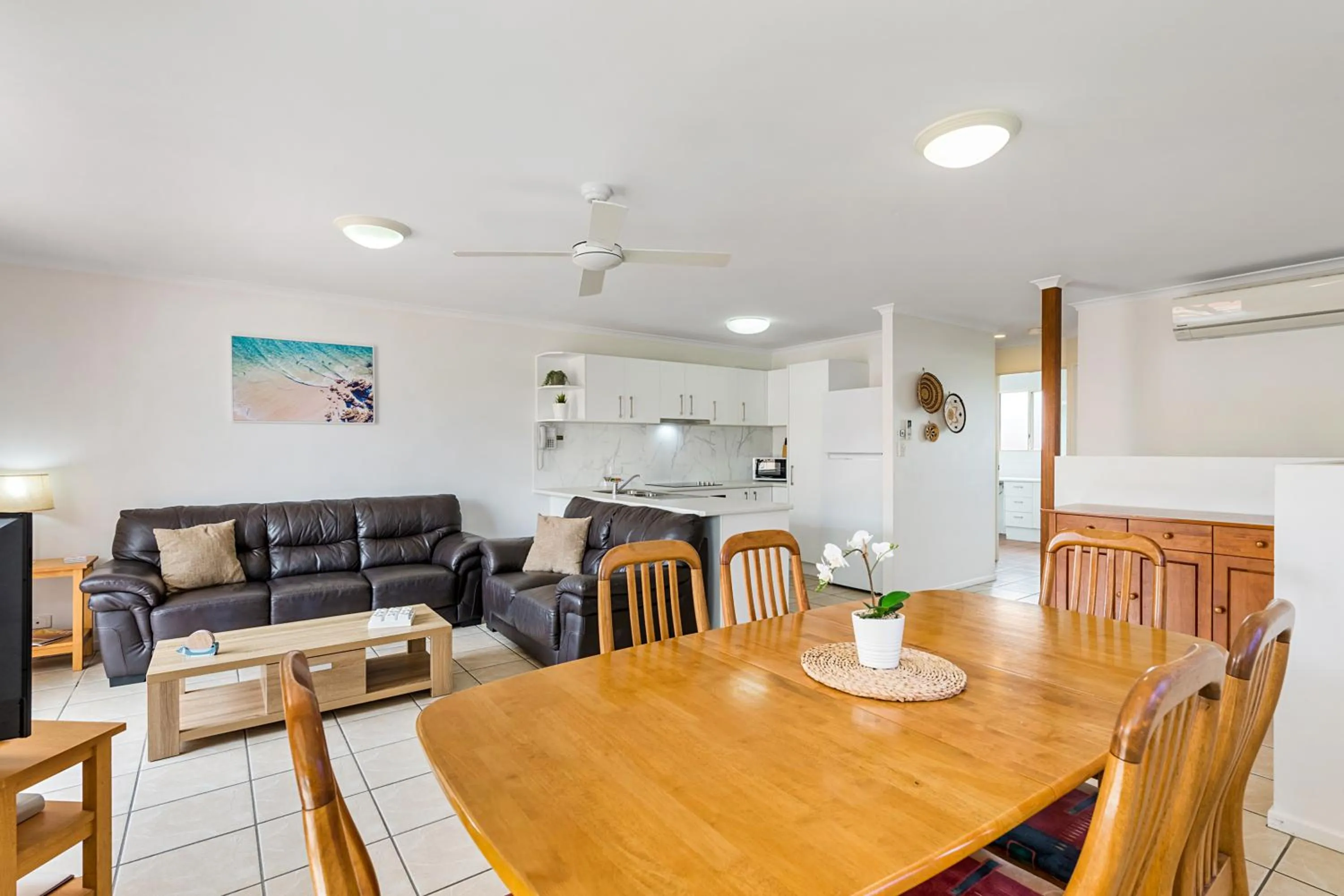 Dining area in Coolum Beach Getaway Resort