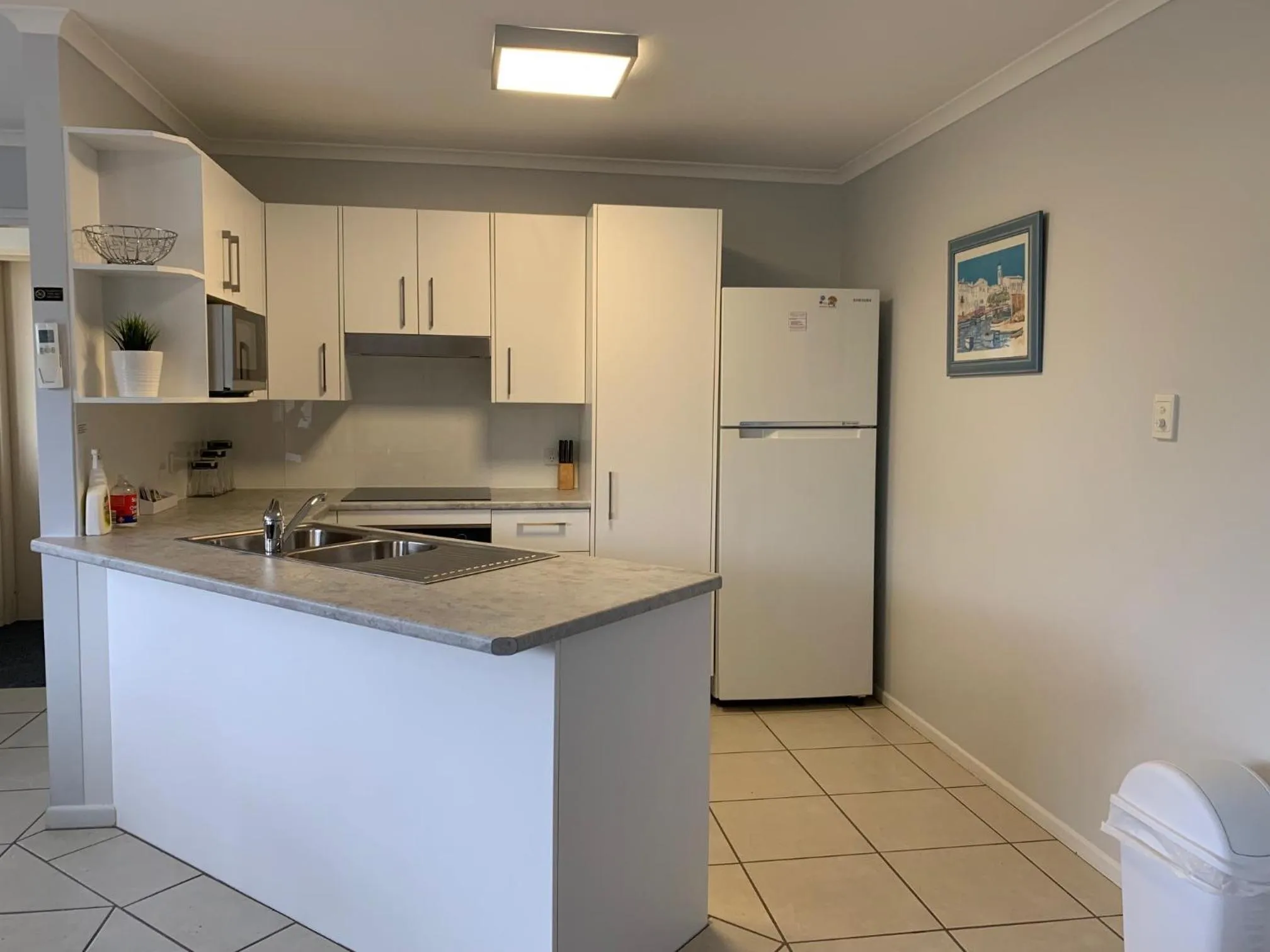 Kitchen or kitchenette in Coolum Beach Getaway Resort