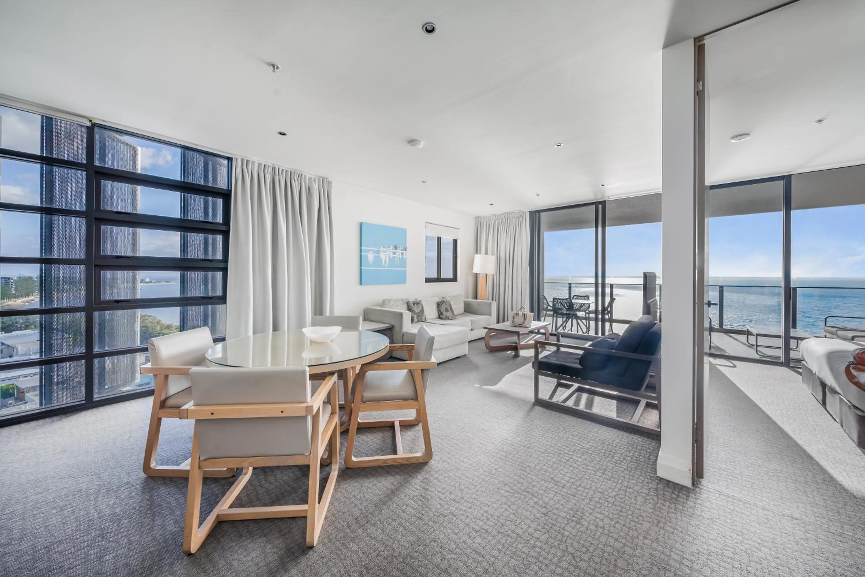 Living room in Oaks Redcliffe Mon Komo Suites