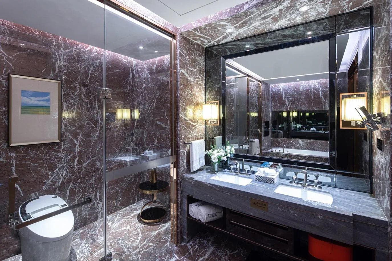 Bathroom in Wyndham Grand Foshan Gaoming