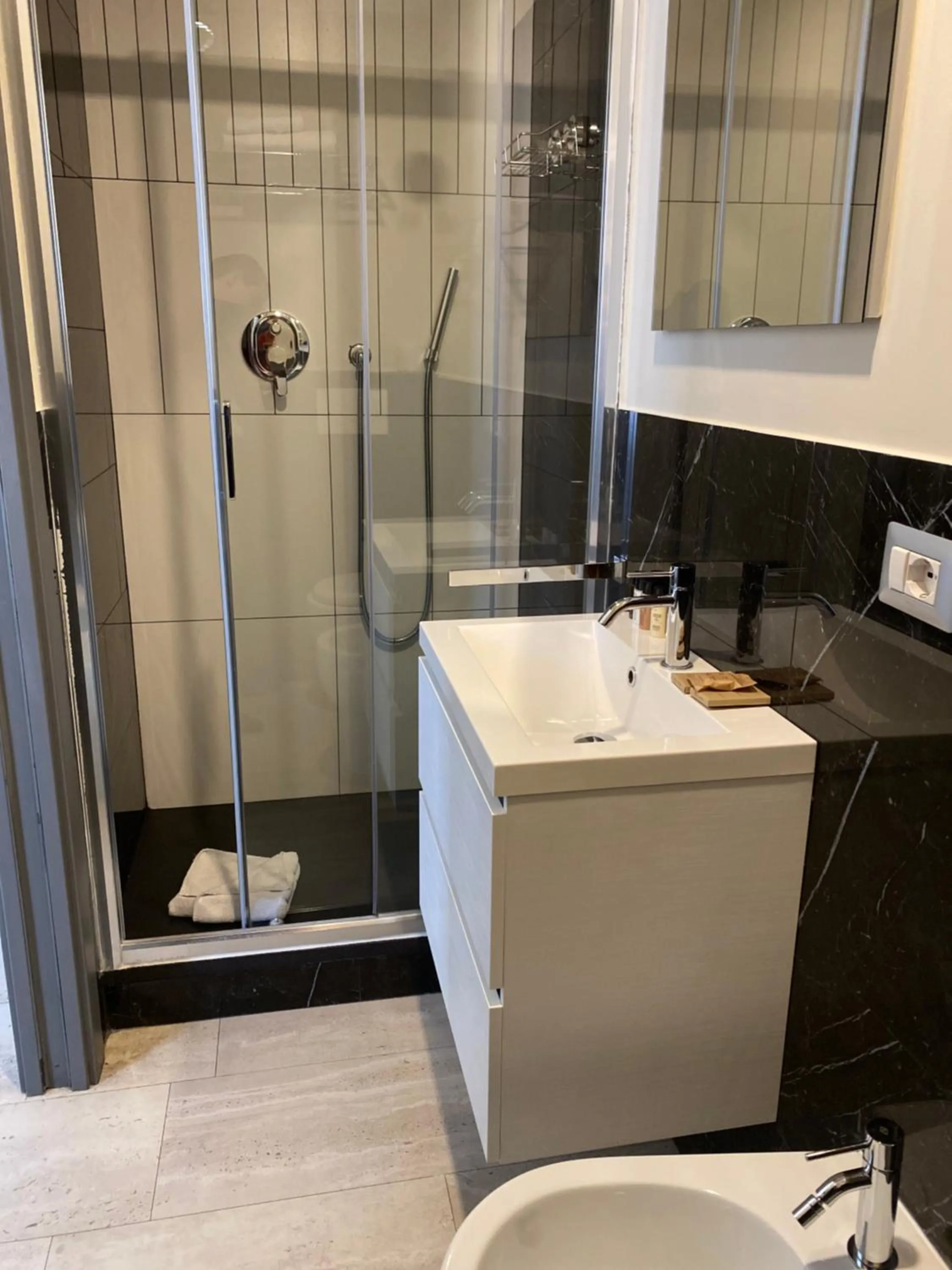 Bathroom in Otivm Hotel