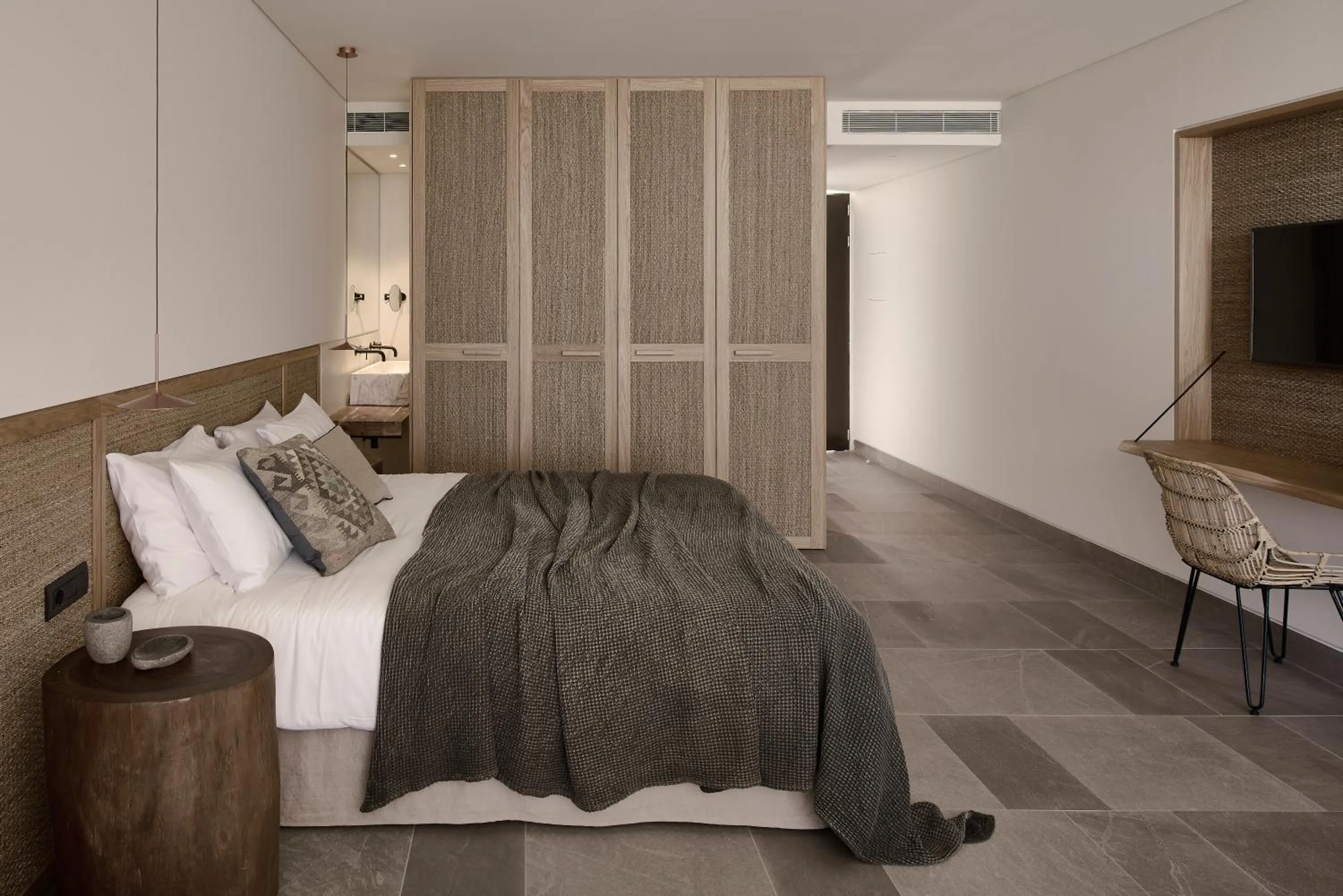 Photo of the whole room, Bed in Olea All Suite Hotel, a Member of Design Hotels