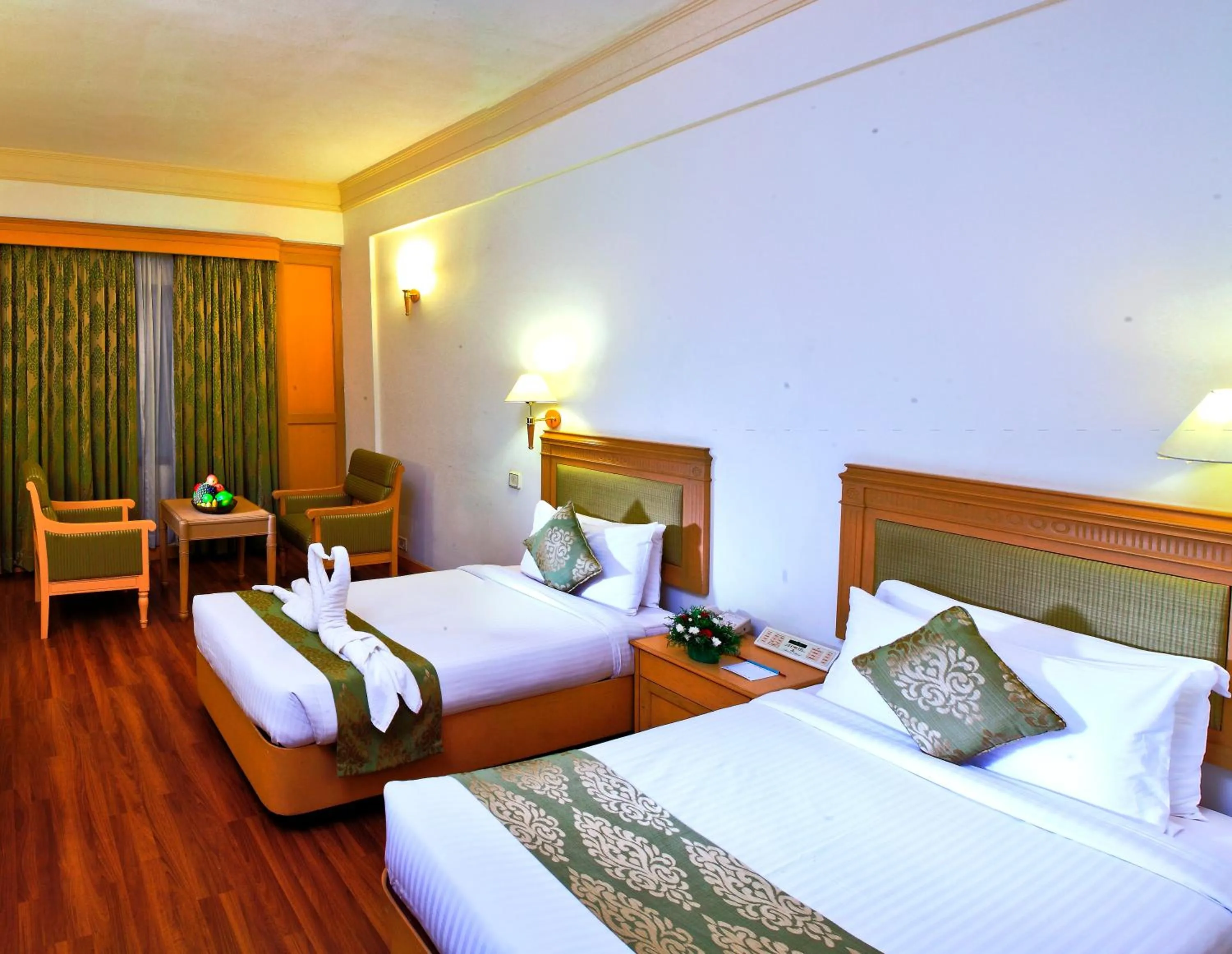 Photo of the whole room, Bed in Abad Atrium