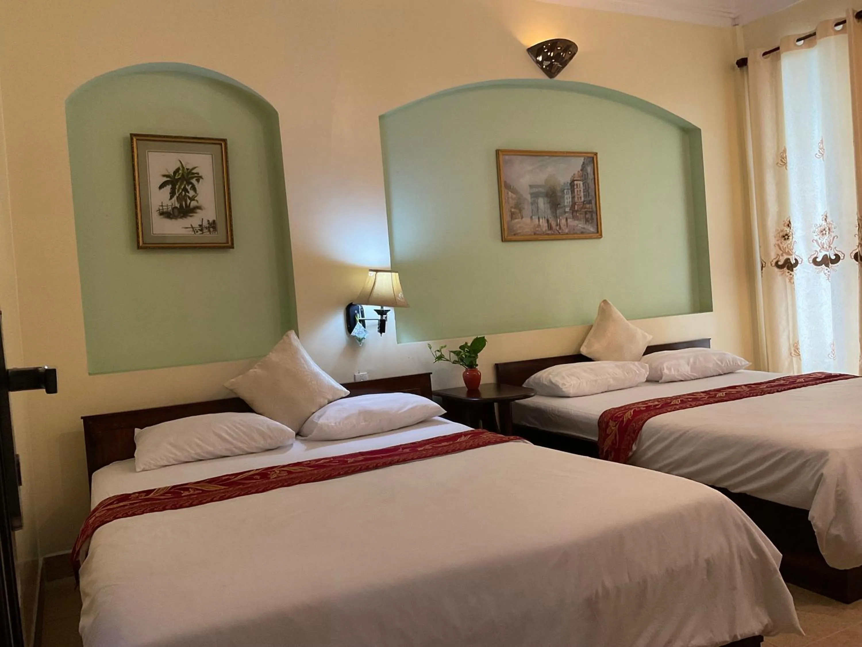 Bed in Khách sạn Minh Châu - Hòa Hưng