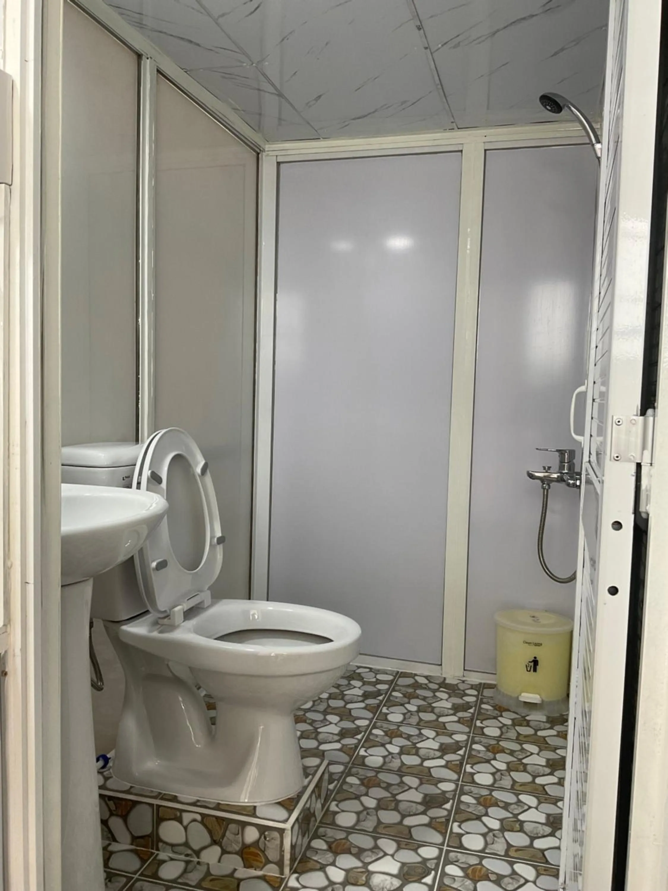 Khách sạn Minh Châu - Hòa Hưng