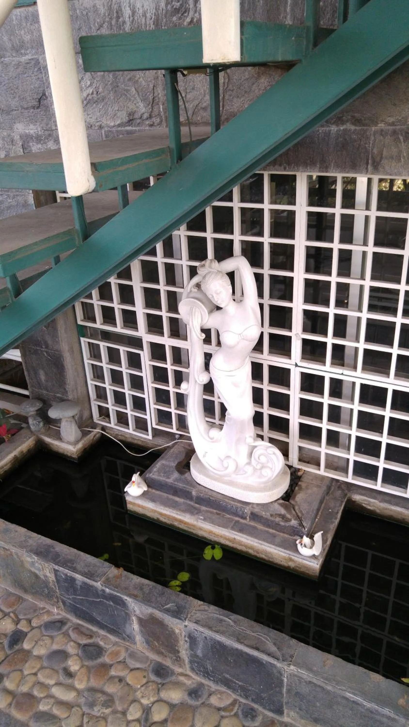 Restaurant/places to eat in Khách sạn Minh Châu - Hòa Hưng