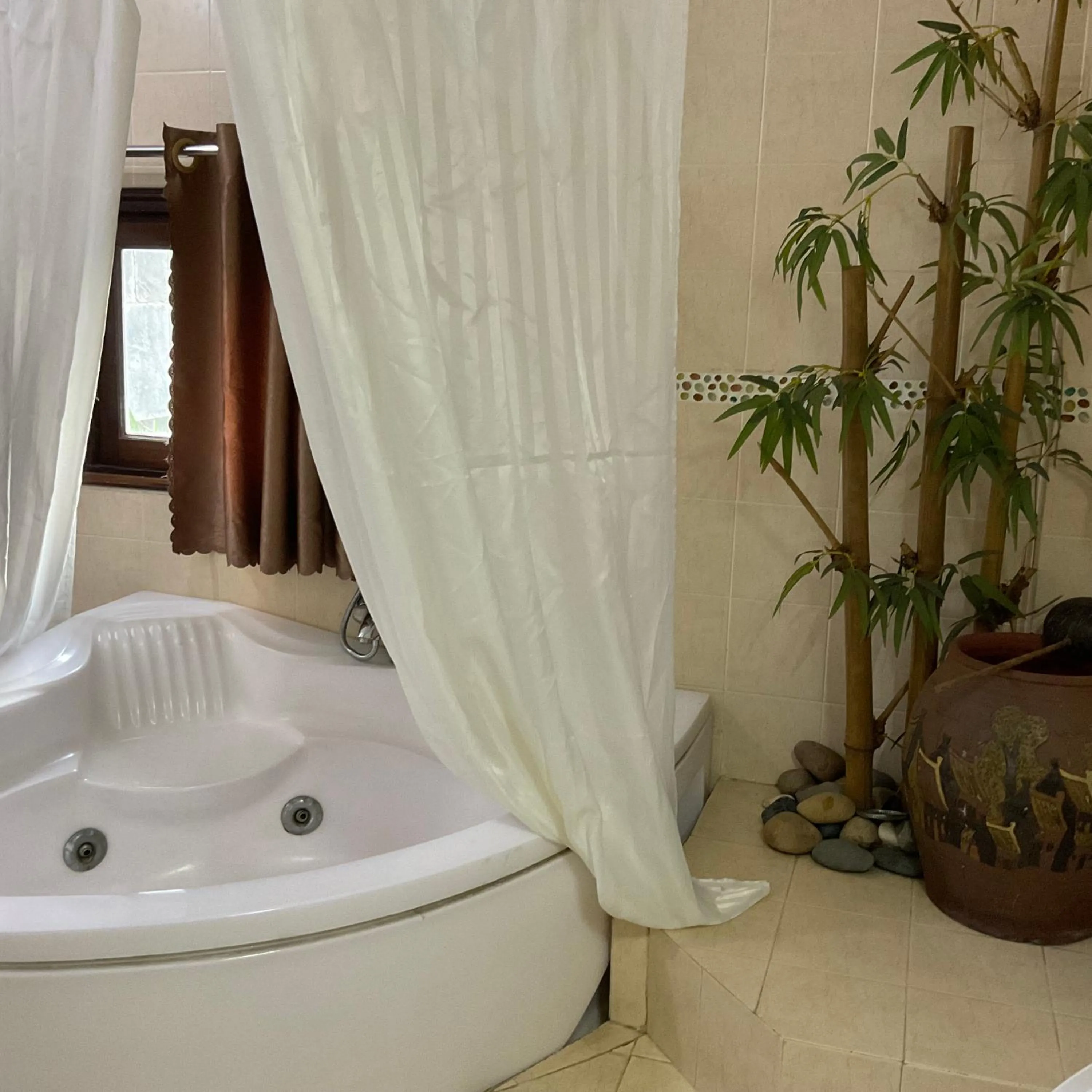 Khách sạn Minh Châu - Hòa Hưng