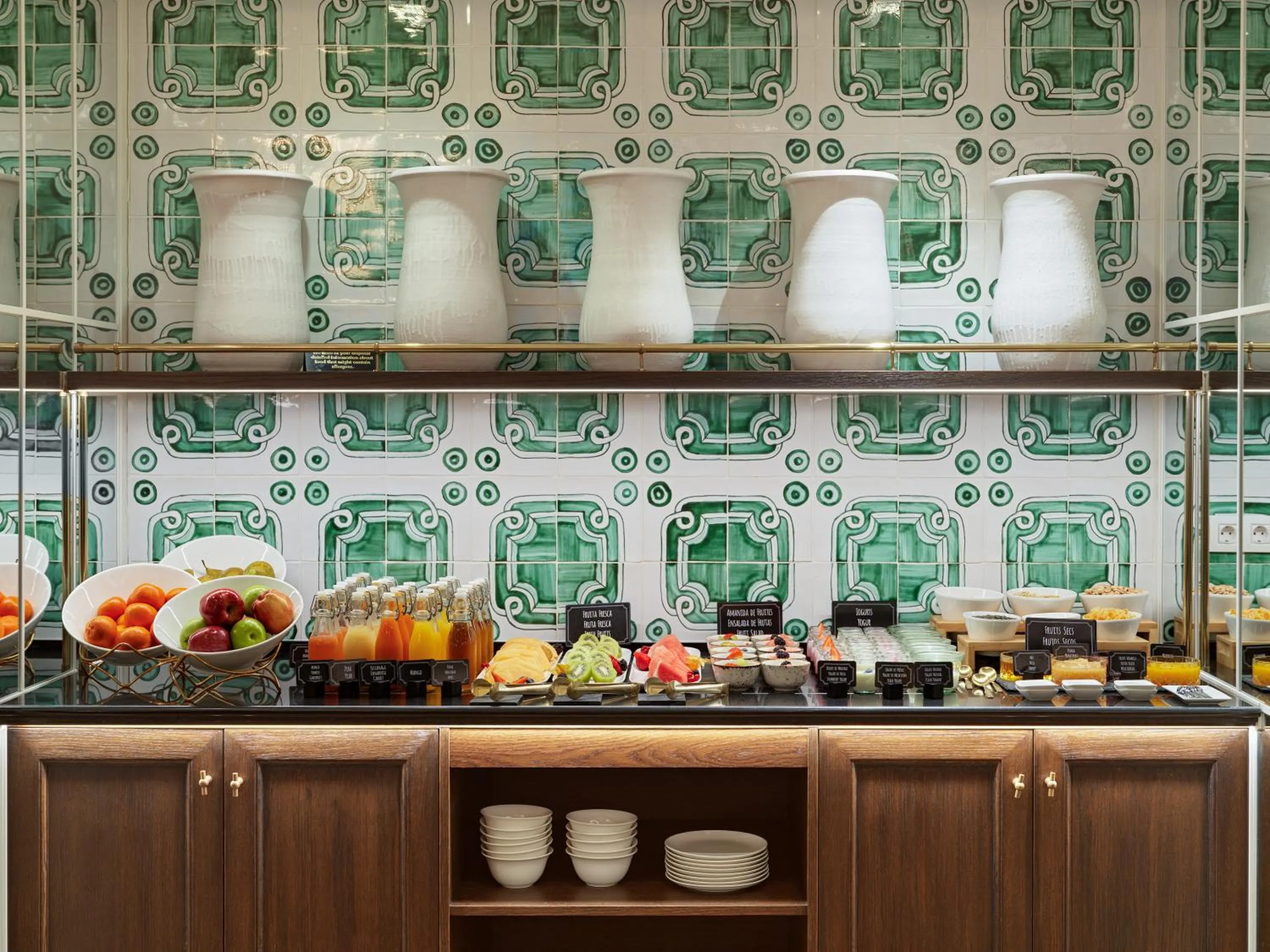 Buffet breakfast in H10 Madison 4* Sup