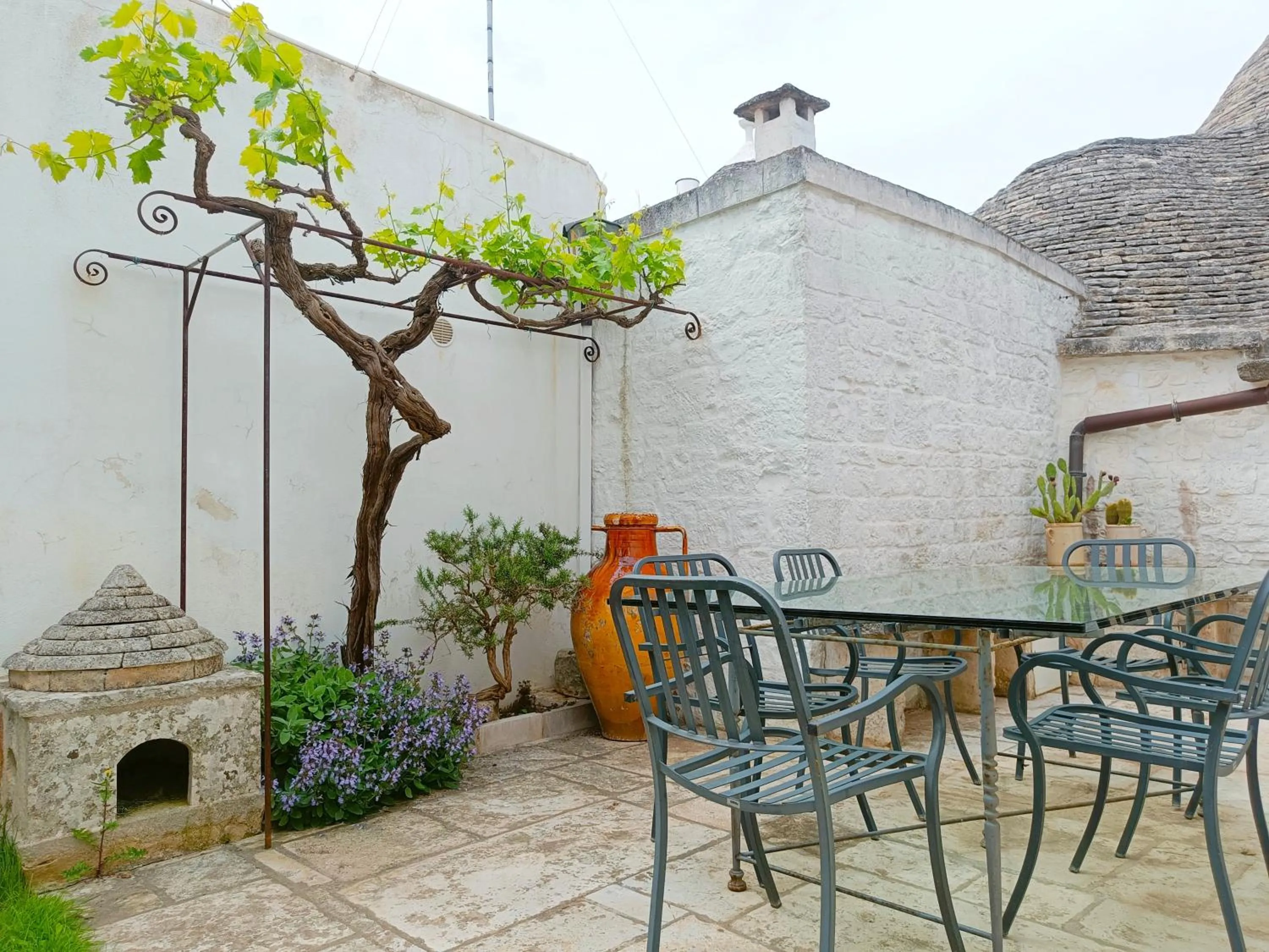 Patio in Trulli Soave
