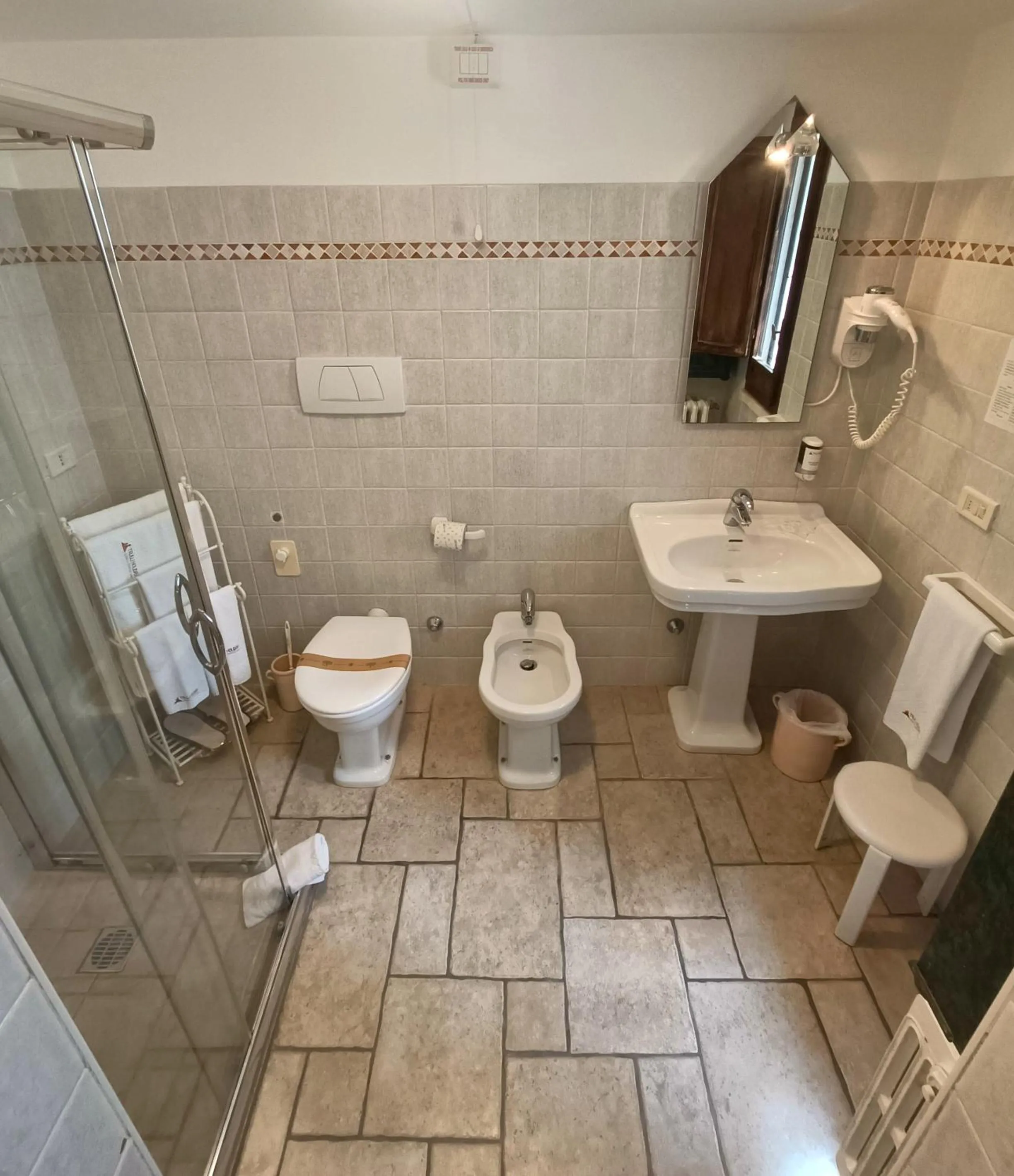 Shower in Trulli Soave