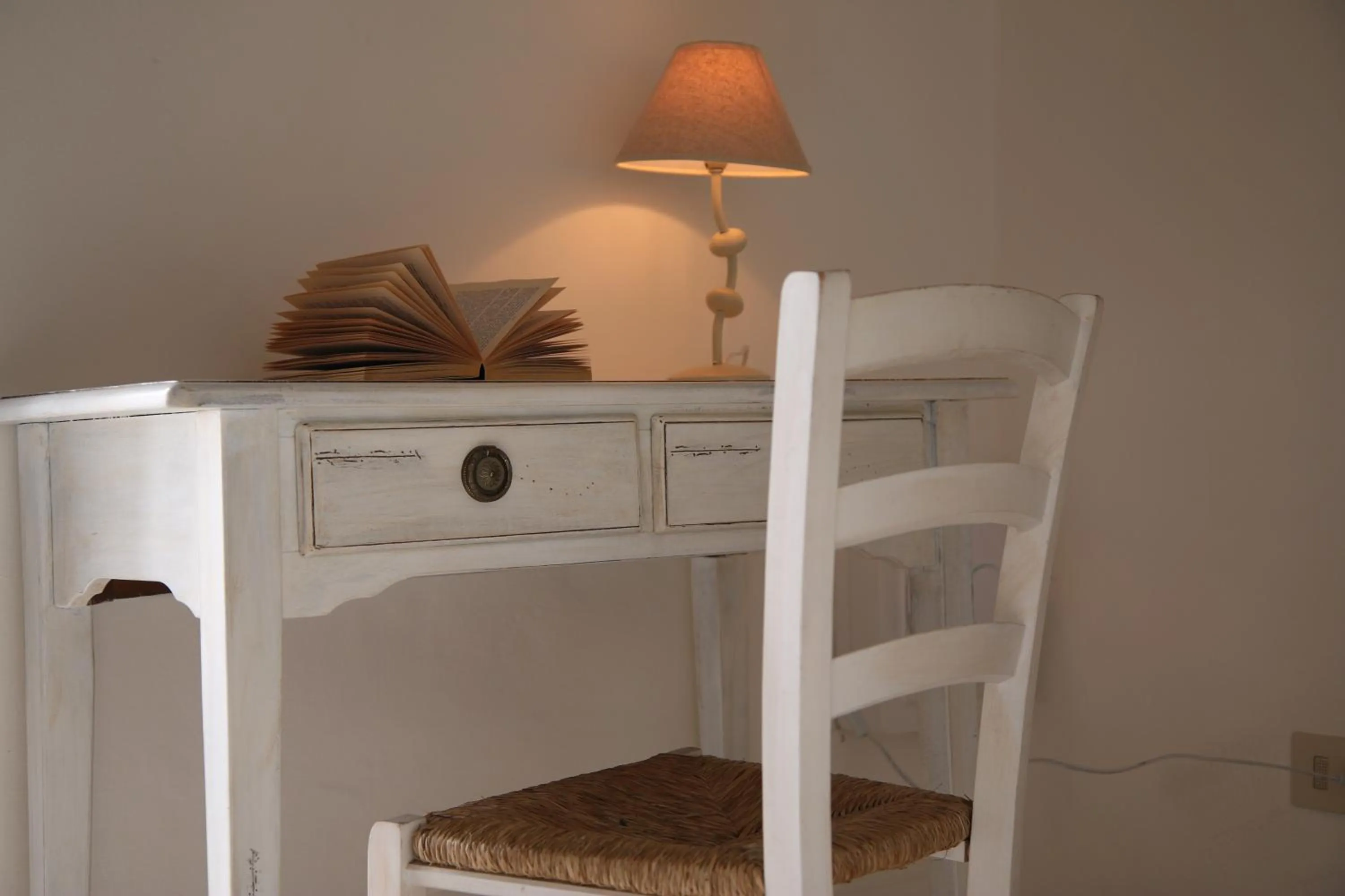 Decorative detail, Bed in Trulli Soave