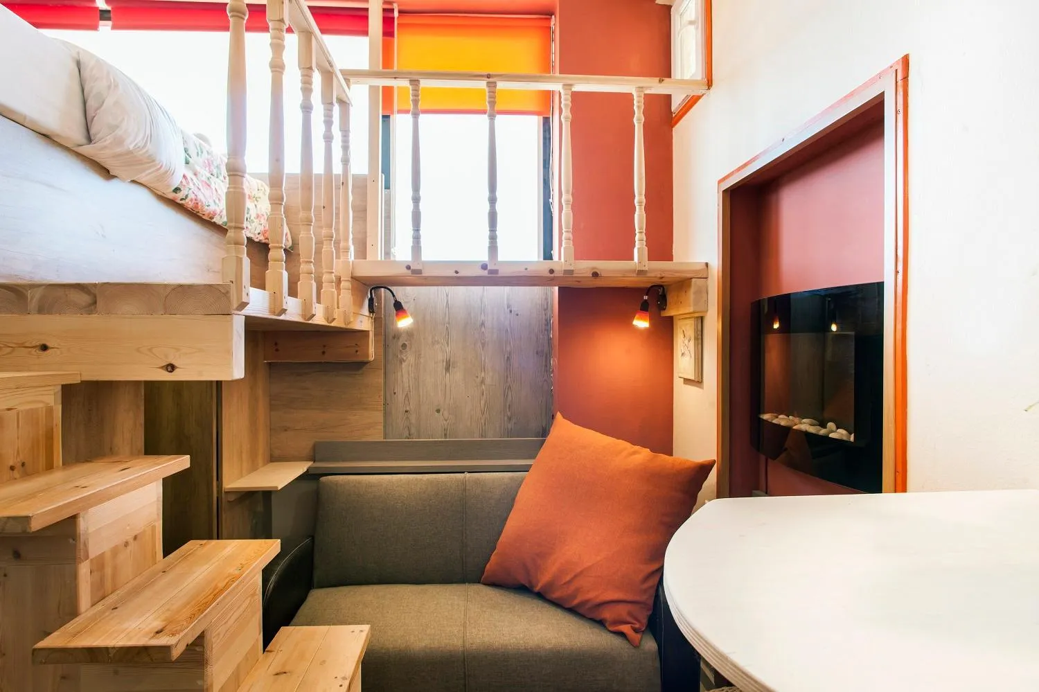 Seating area in Estate Kares