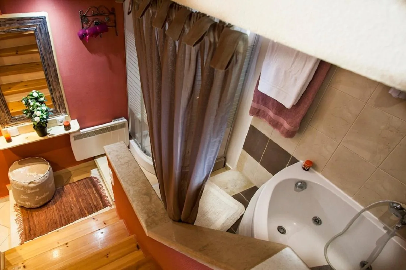 Bathroom in Estate Kares