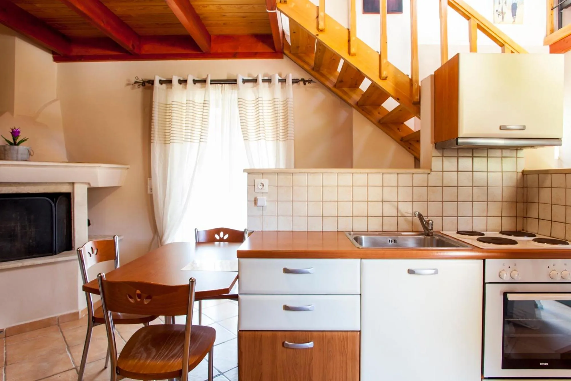 Kitchen or kitchenette in Estate Kares