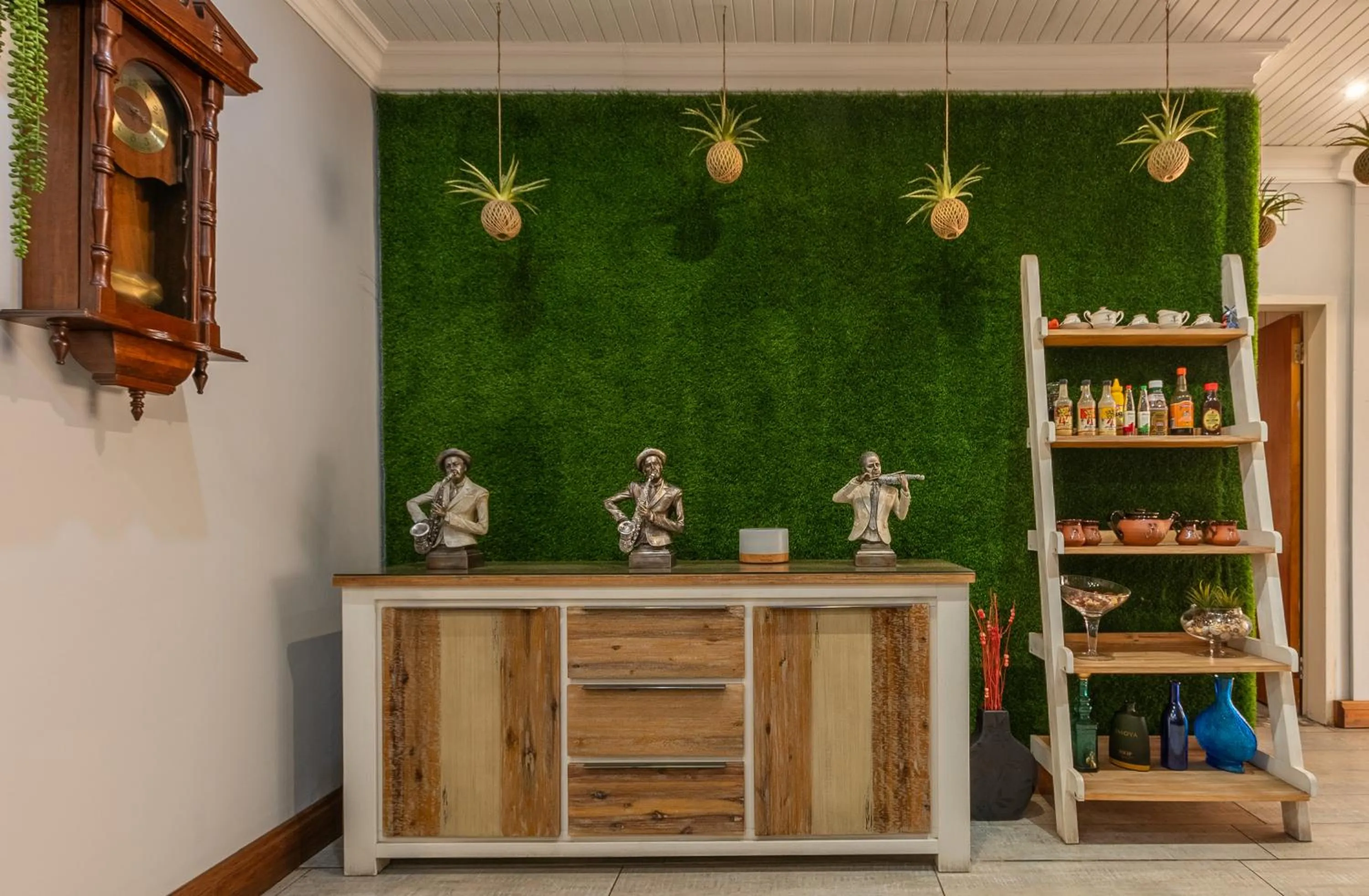 Dining area in Diamond Rose Guest House