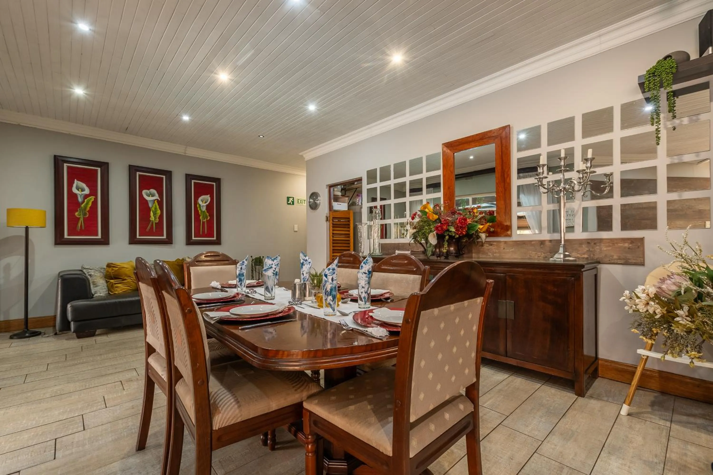 Dining area in Diamond Rose Guest House