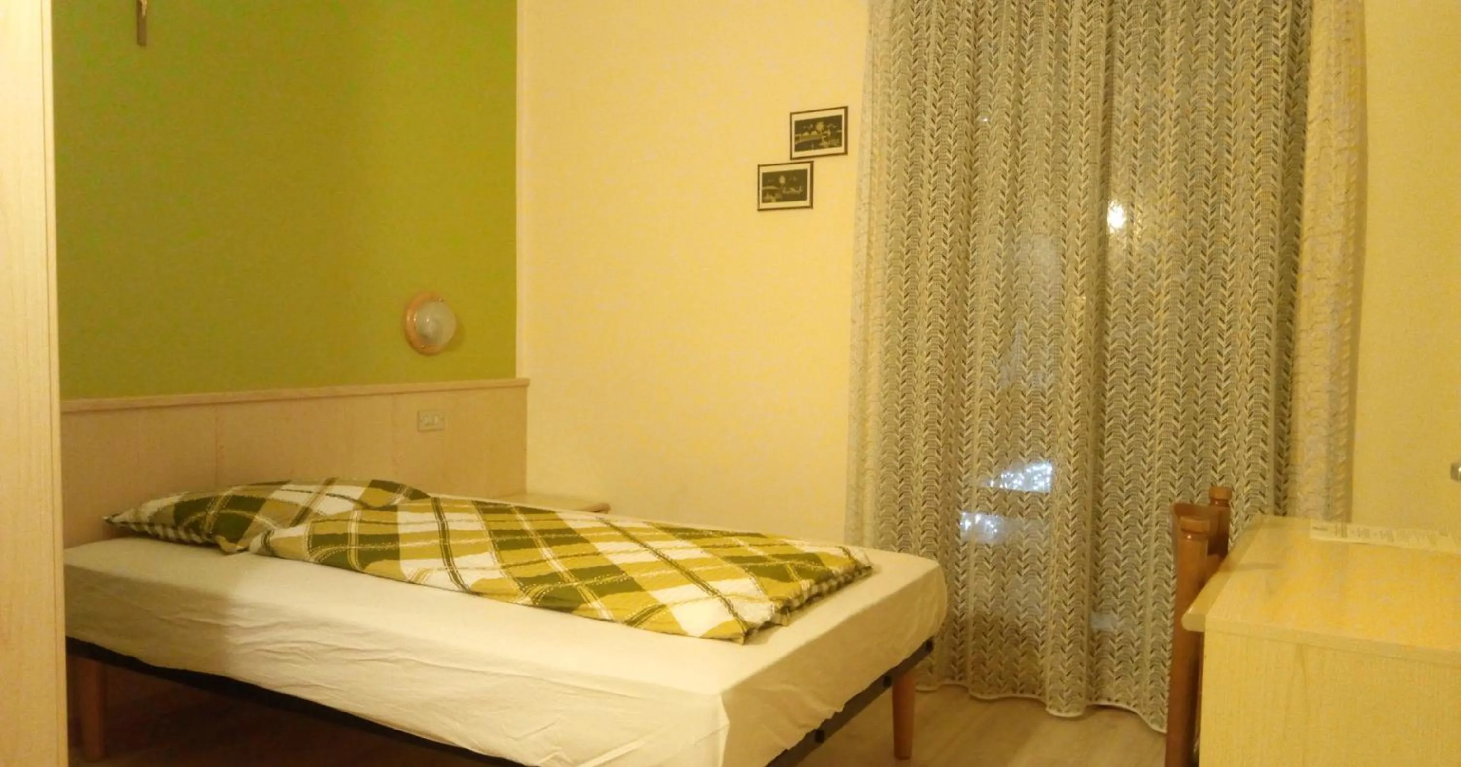 Bedroom, Bed in Garni Delia