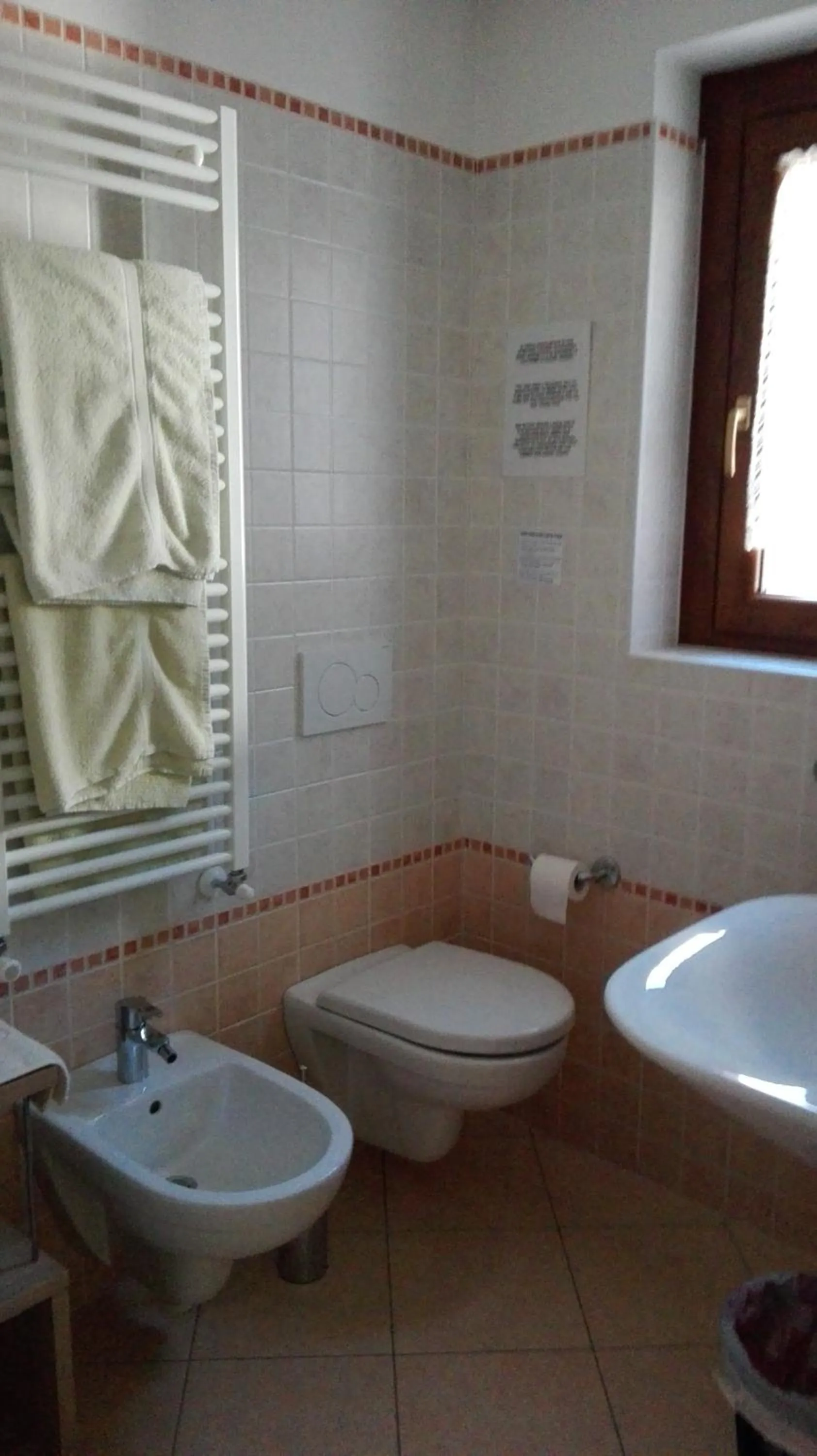 Bathroom in Garni Delia