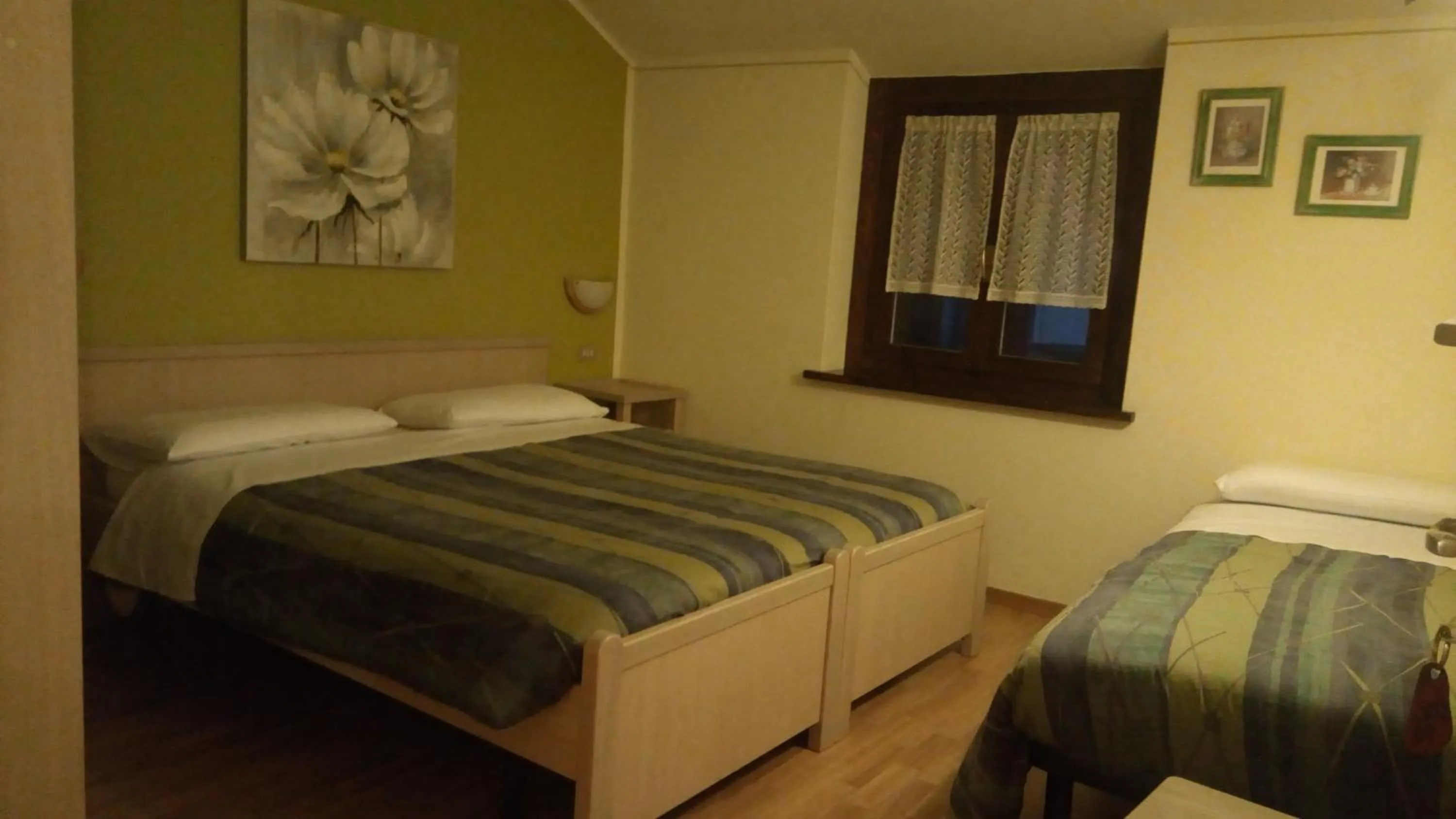 Bedroom, Bed in Garni Delia