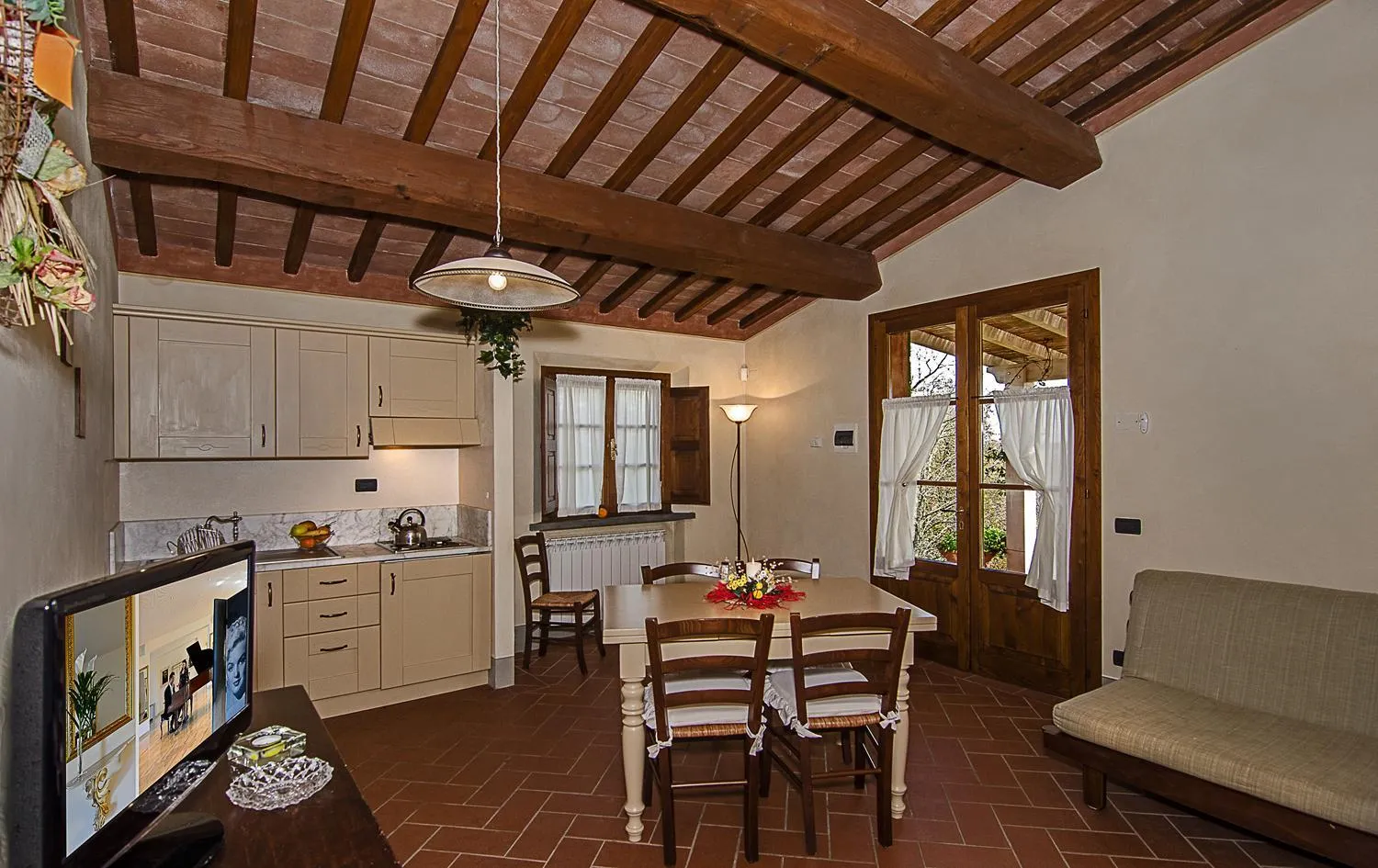 Kitchen or kitchenette in Agriturismo Valliferone