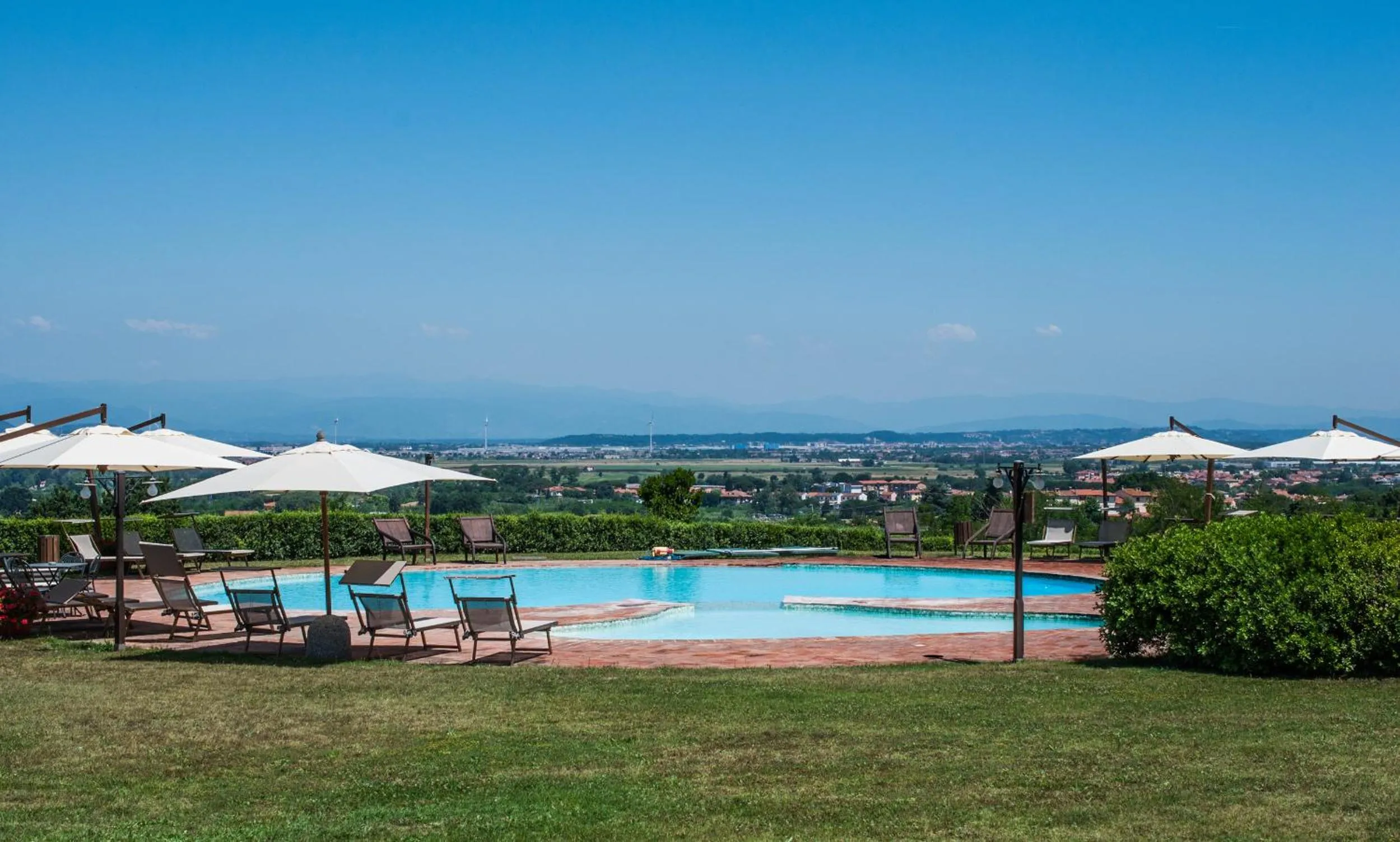 Pool view in Agriturismo Valliferone