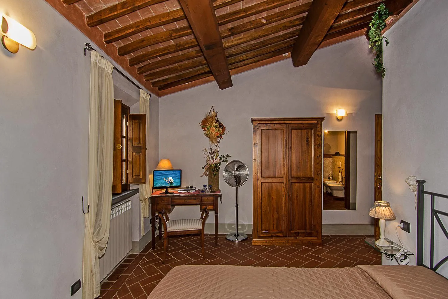 Photo of the whole room, Bed in Agriturismo Valliferone