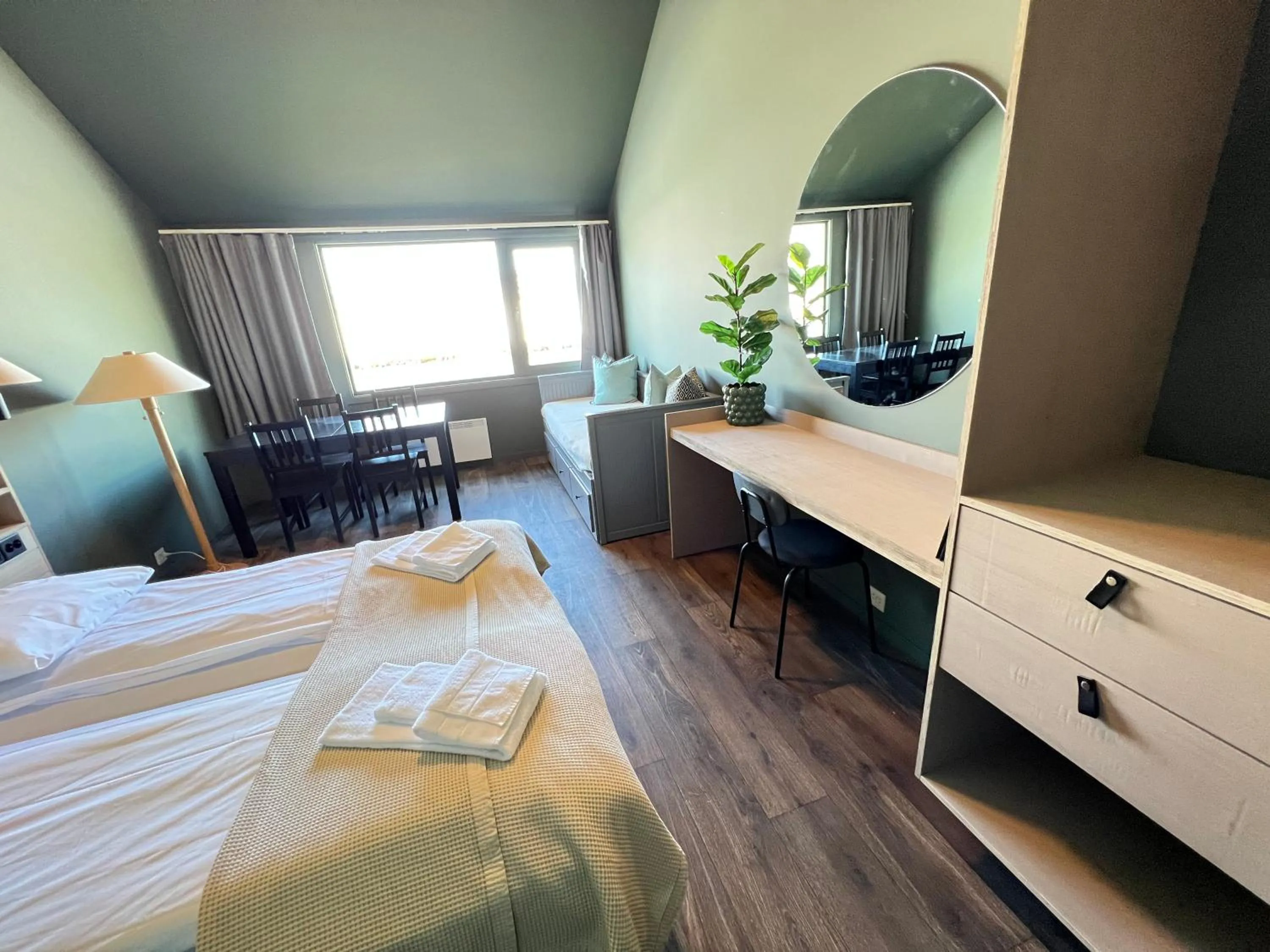 pet friendly, Bed in Fjellkysten