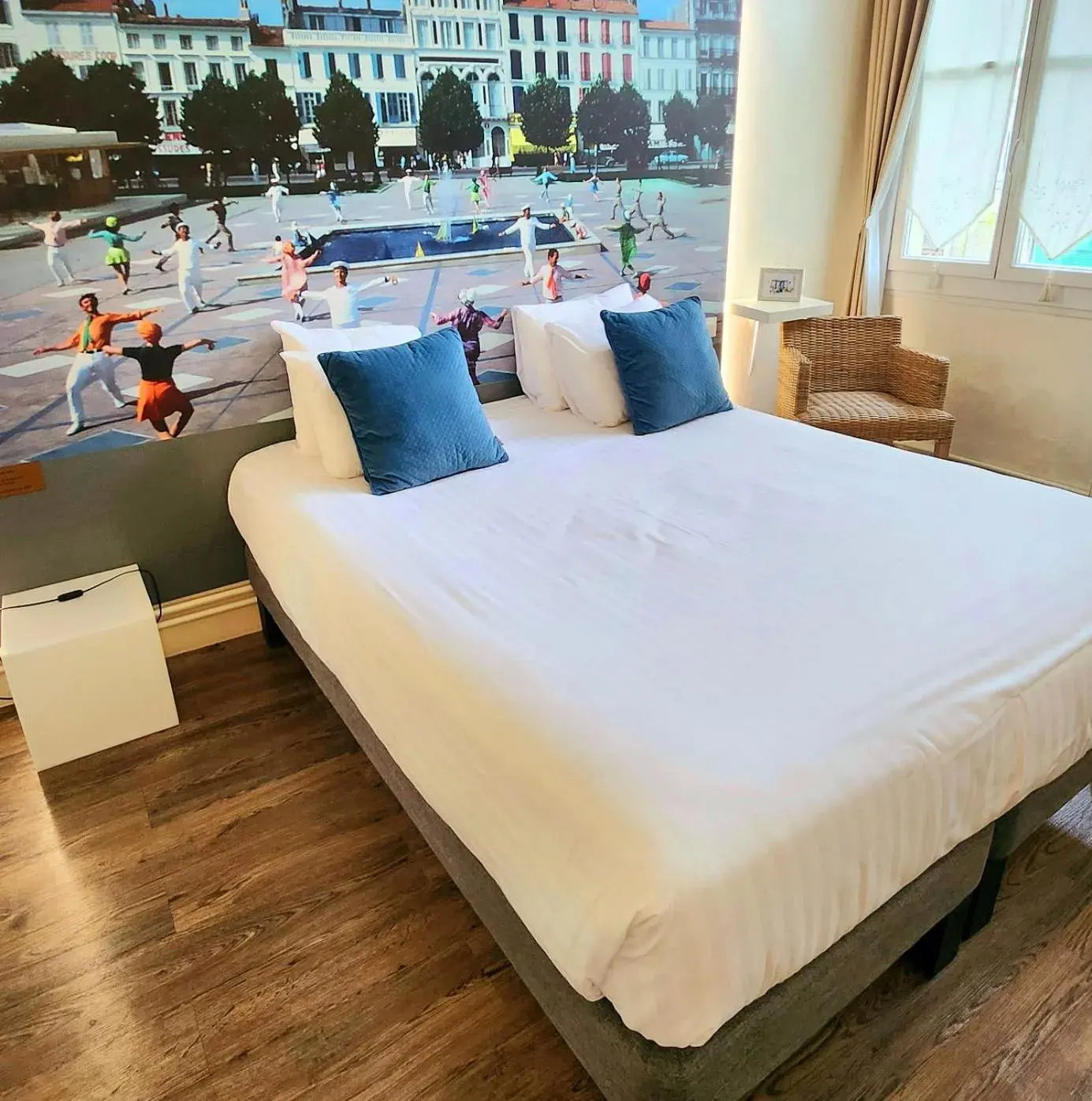 Comfort Double Room in Logis Hôtel Lafayette Rochefort France Comfort Double Room in Logis Hôtel Lafayette Rochefort France