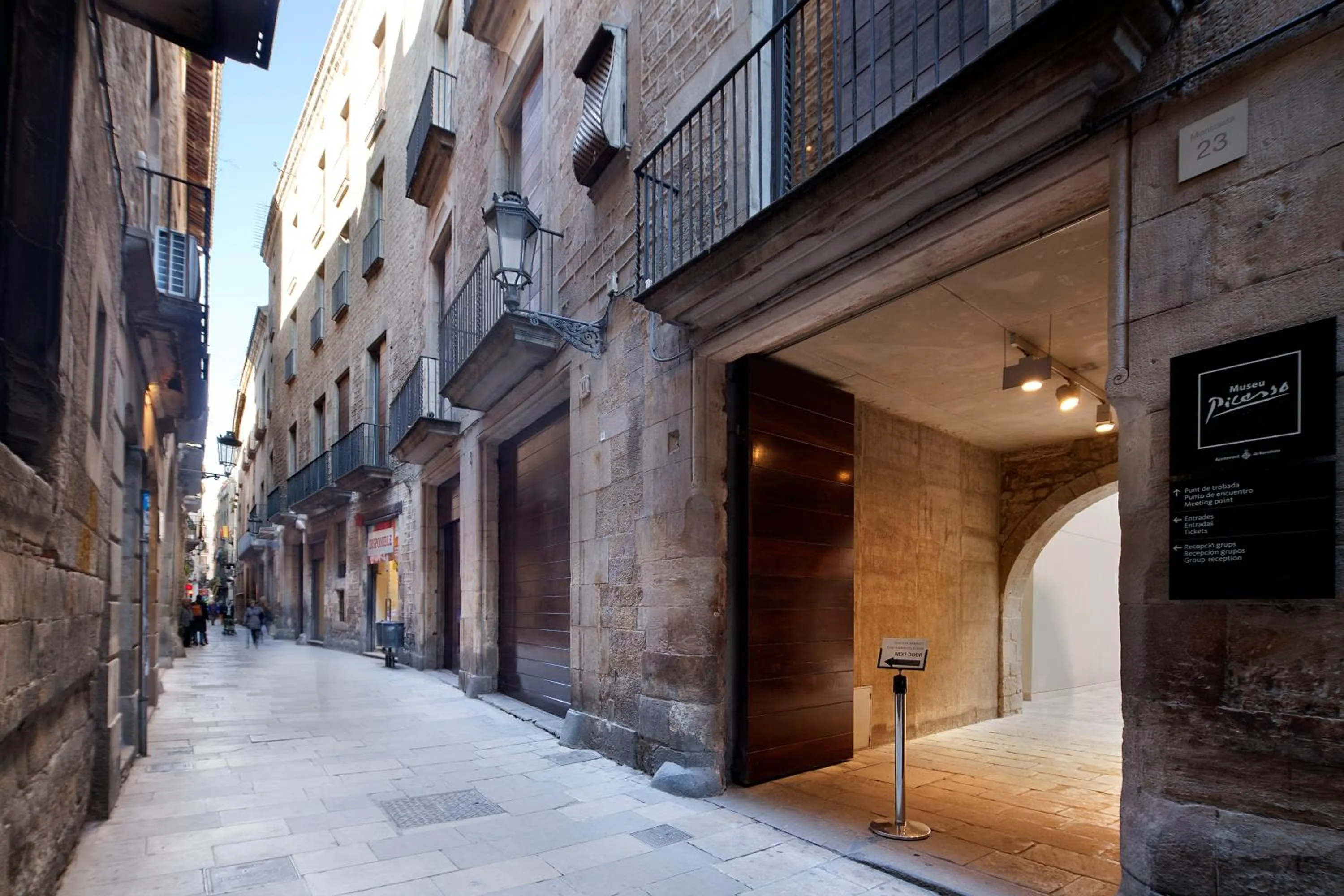 Facade/entrance in Inside Barcelona Apartments Mercat
