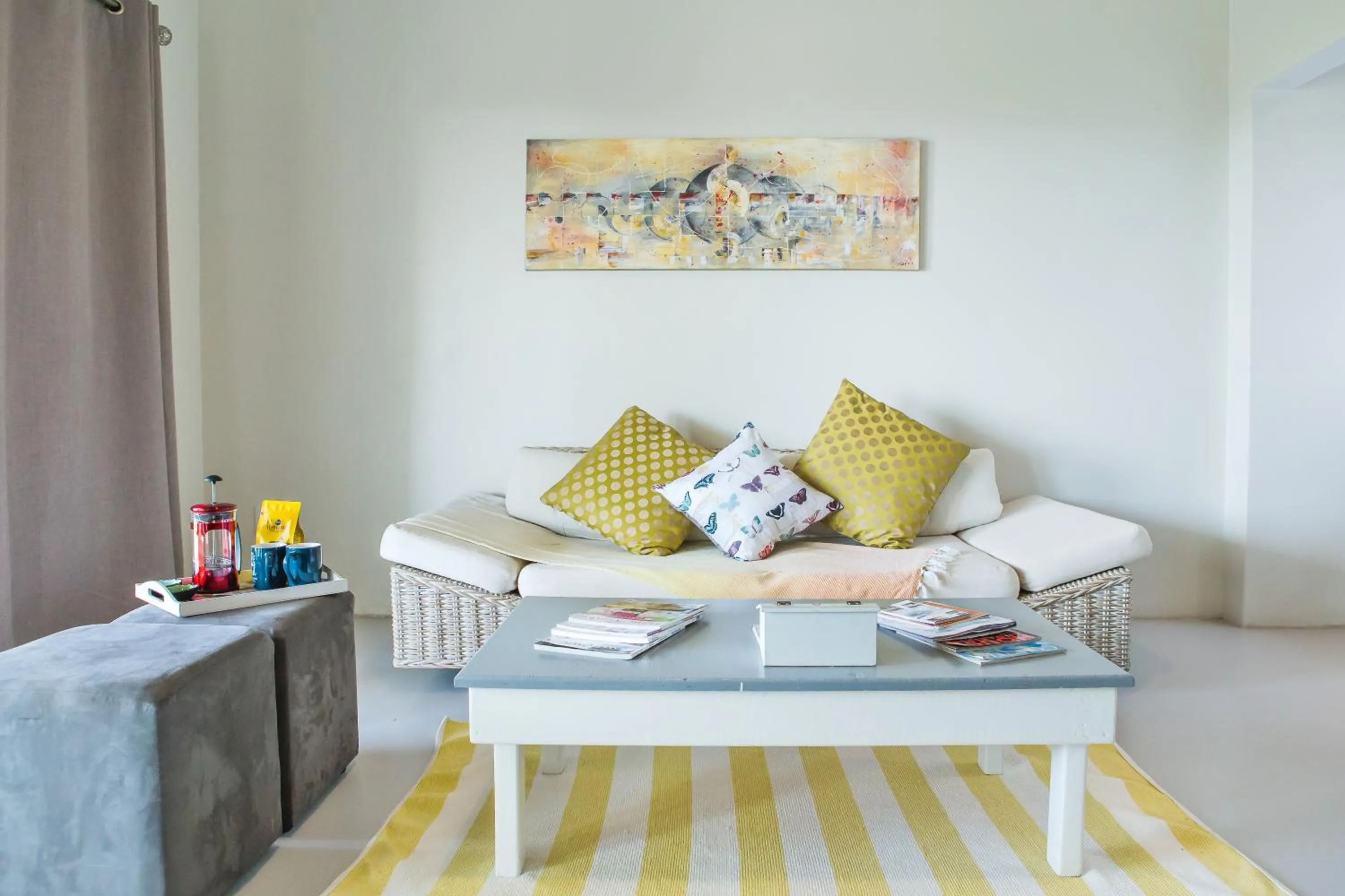 Living room in Three Feathers Cottages