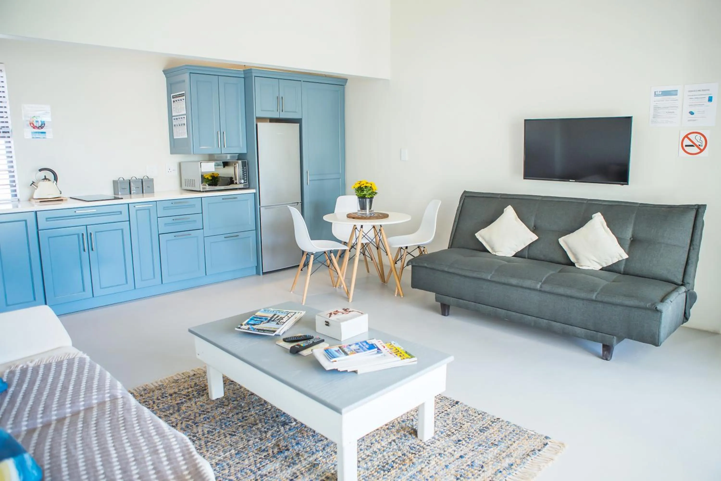 Living room in Three Feathers Cottages