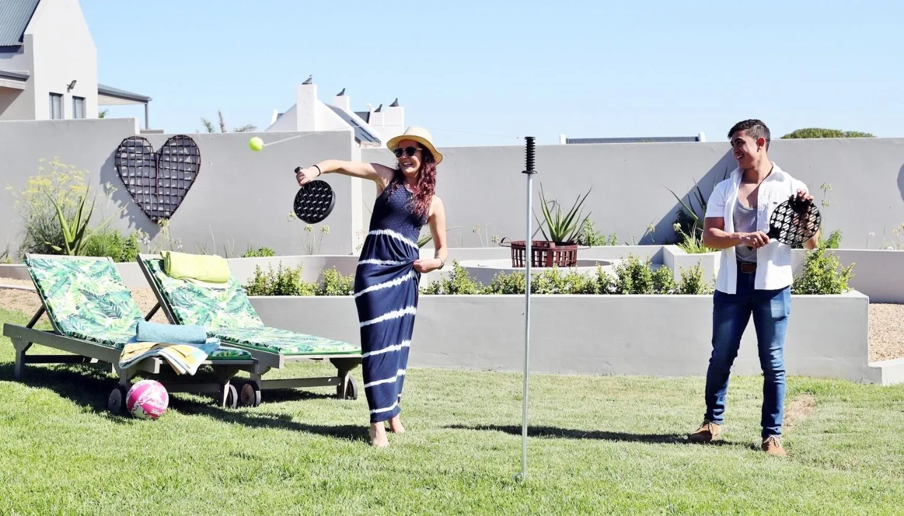 Garden in Three Feathers Cottages