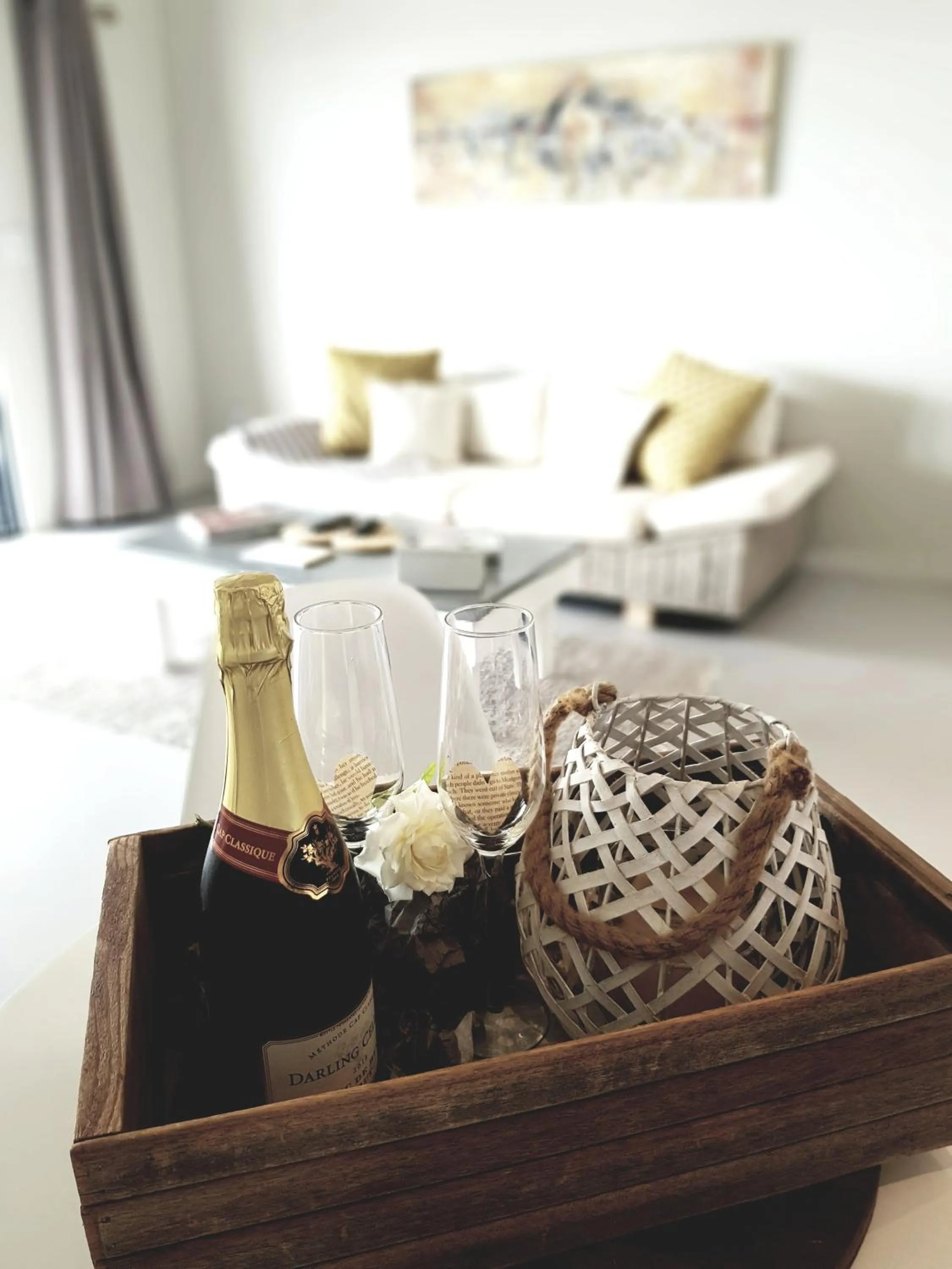 Drinks in Three Feathers Cottages