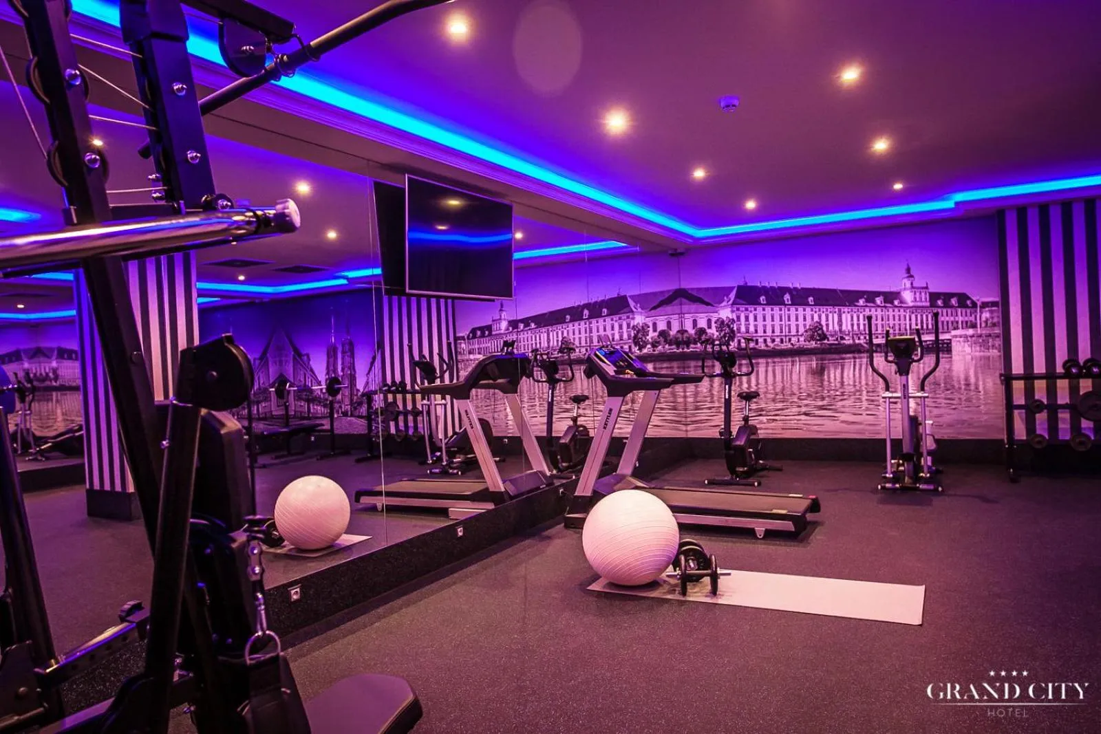 Fitness centre/facilities in Hotel Grand City Wrocław