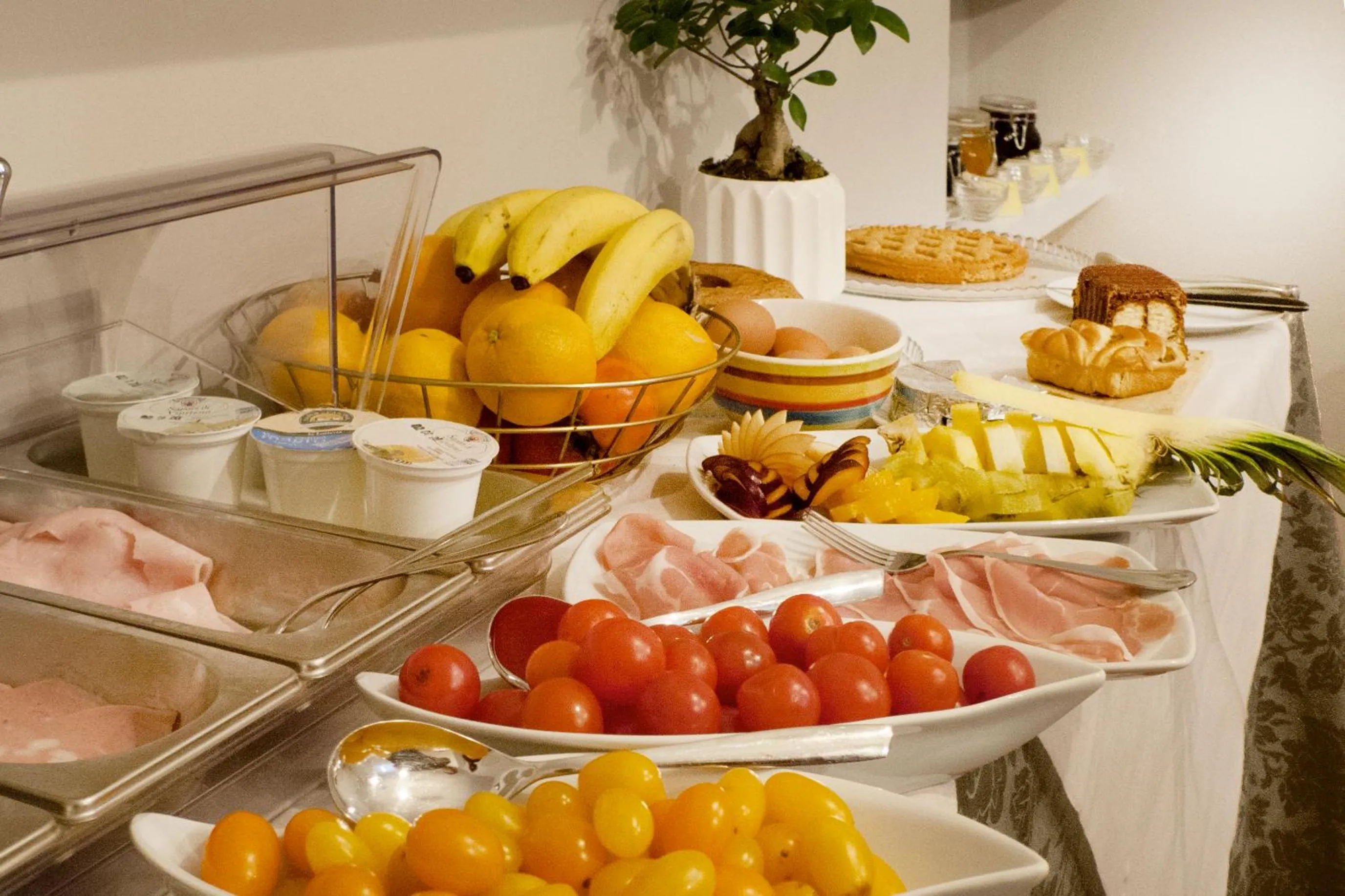 Food and drinks in Relais Stibbert Florence