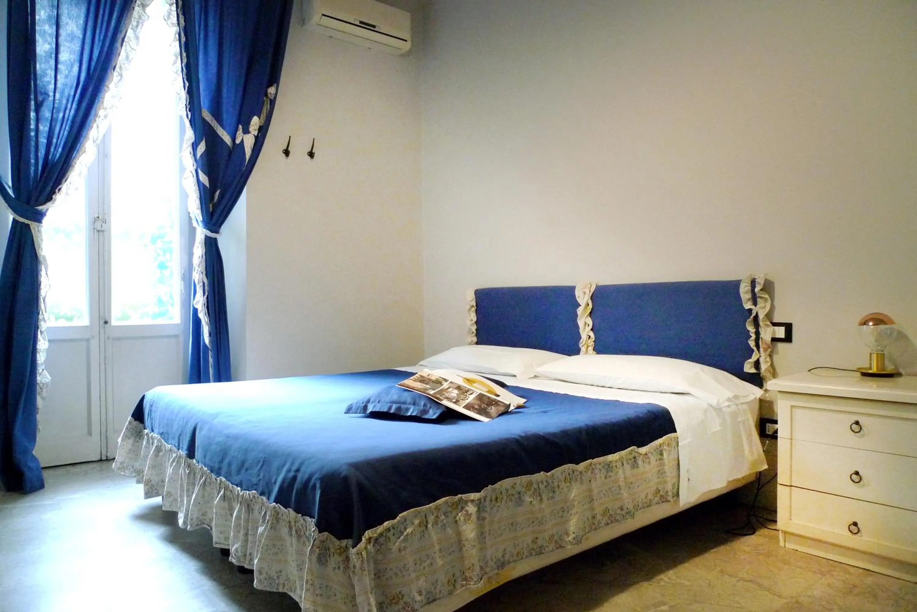 Bed in Relais Stibbert Florence