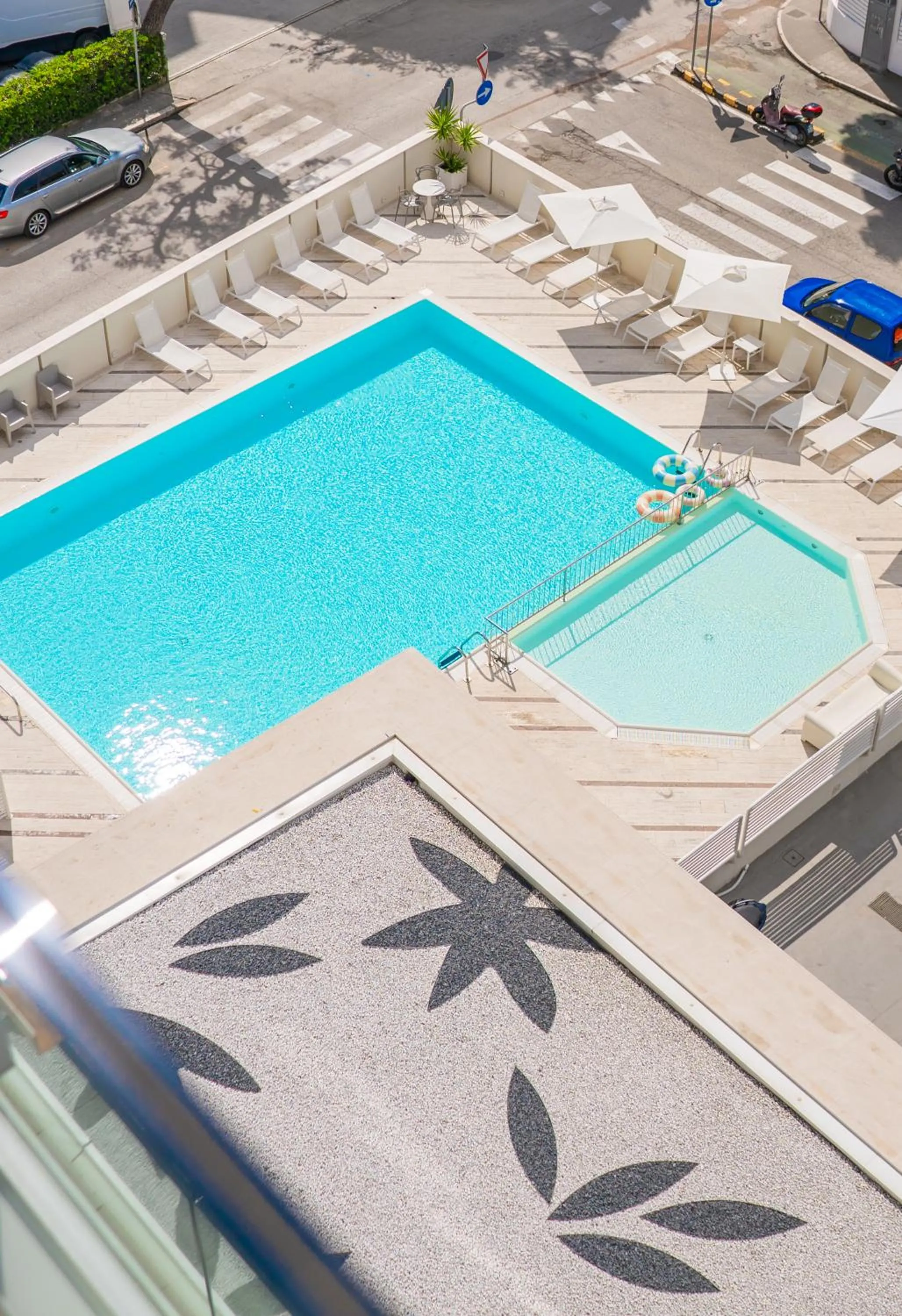 Swimming pool in Hotel Bernard