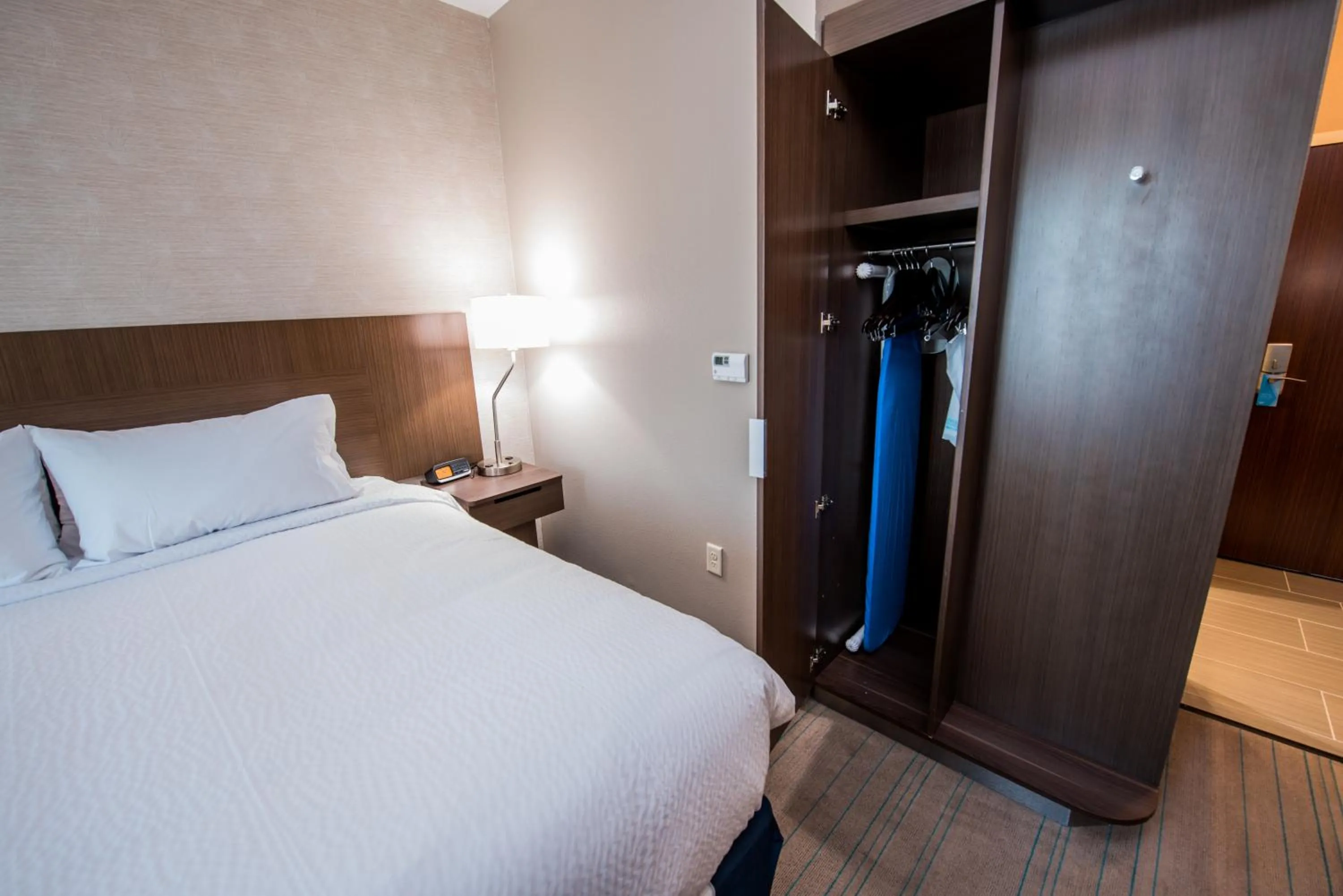 wardrobe, Bed in Fairfield Inn & Suites by Marriott Huntsville
