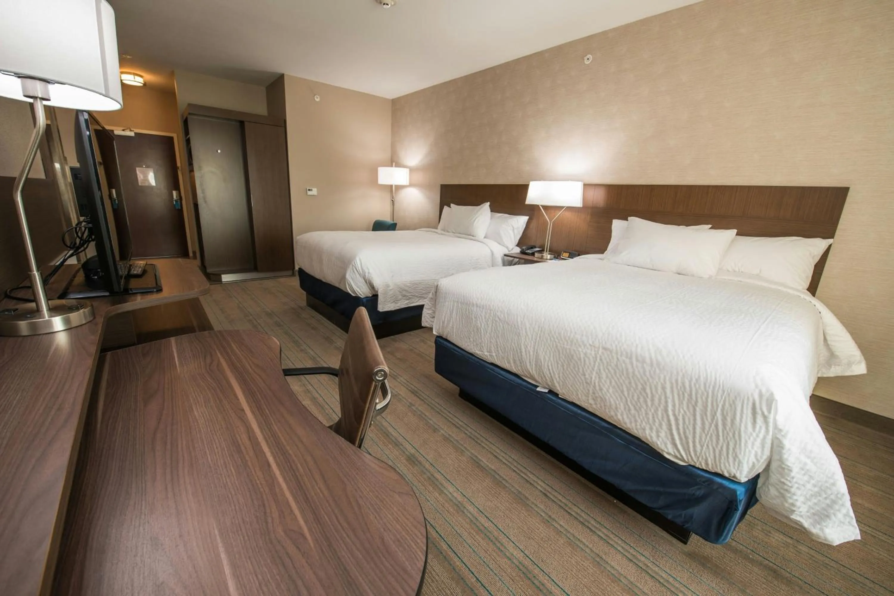 Photo of the whole room, Bed in Fairfield Inn & Suites by Marriott Huntsville