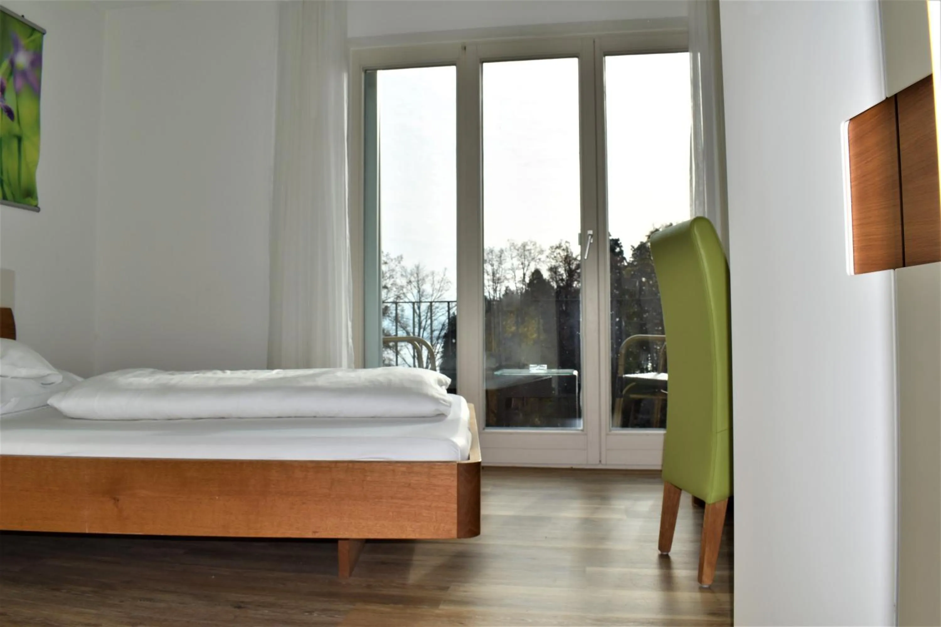 Photo of the whole room, Bed in Hotel Lindenallee