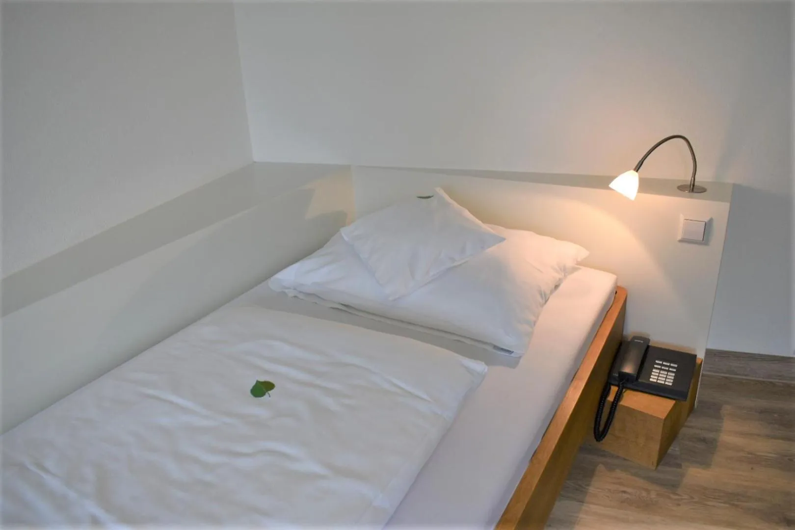 Photo of the whole room, Bed in Hotel Lindenallee